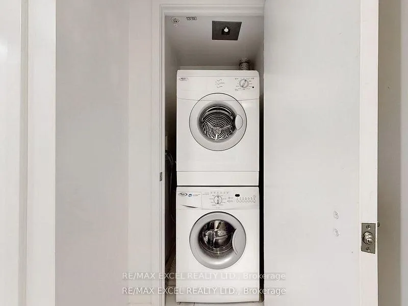 Photo 24 of Unit 3911, 85 Queens Wharf Road, Toronto, Waterfront Communities — HOMEH