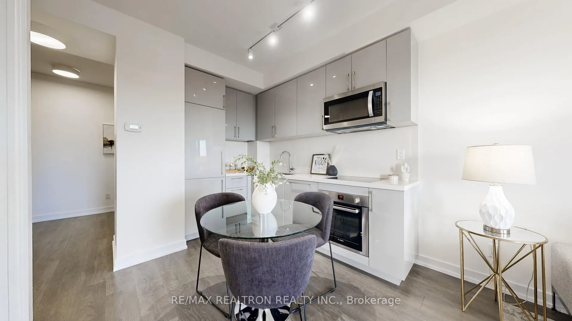Photo 8 of Unit 608, 1 Grandview Avenue, Markham, Thornhill — HOMEH
