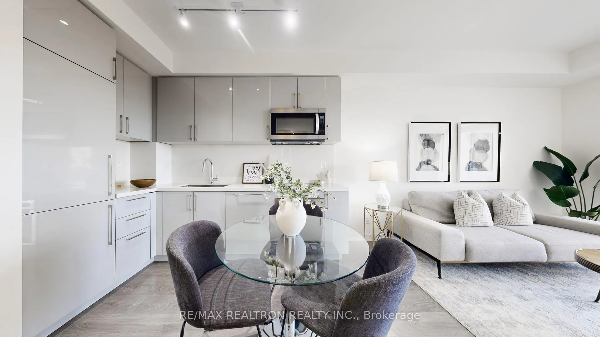 Photo 9 of Unit 608, 1 Grandview Avenue, Markham, Thornhill — HOMEH