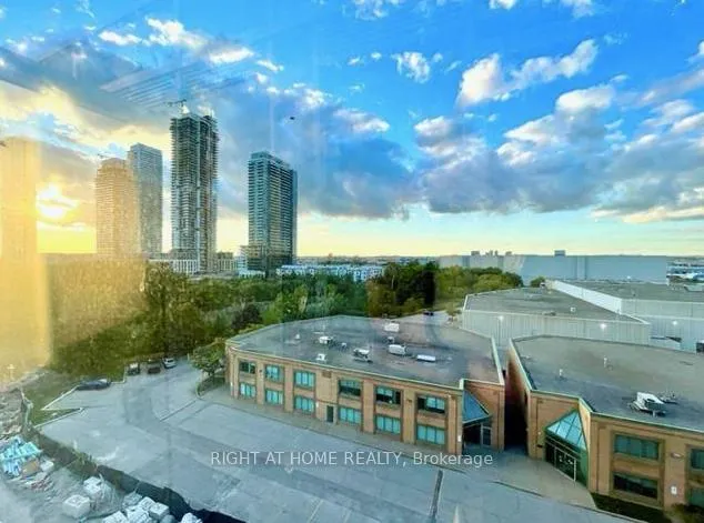 Photo 4 of Unit 610, 2916 Highway 7 Road, Vaughan, Concord — HOMEH