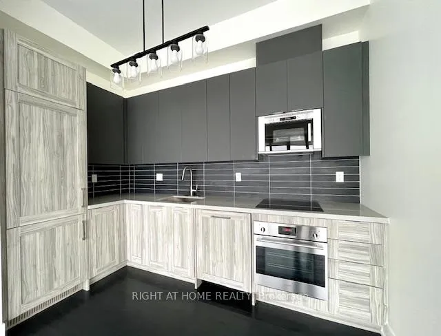 Photo 8 of Unit 610, 2916 Highway 7 Road, Vaughan, Concord — HOMEH