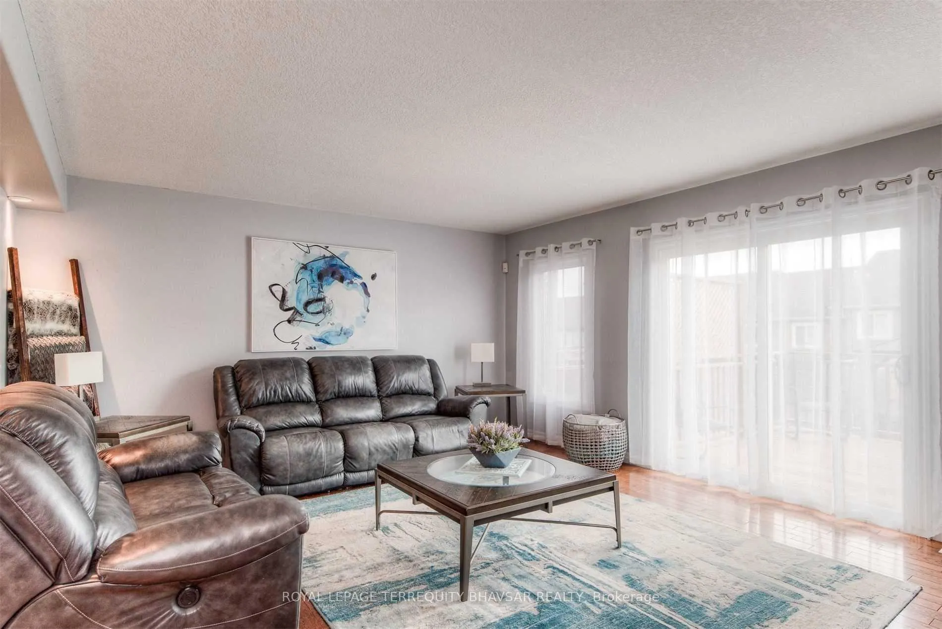 Photo 13 of 57 Rockcliffe Drive, Kitchener — HOMEH