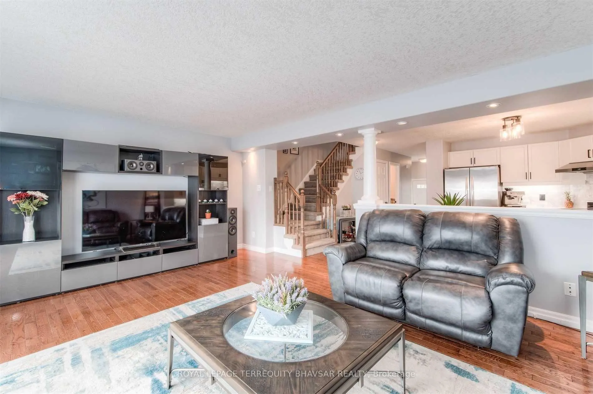 Photo 16 of 57 Rockcliffe Drive, Kitchener — HOMEH