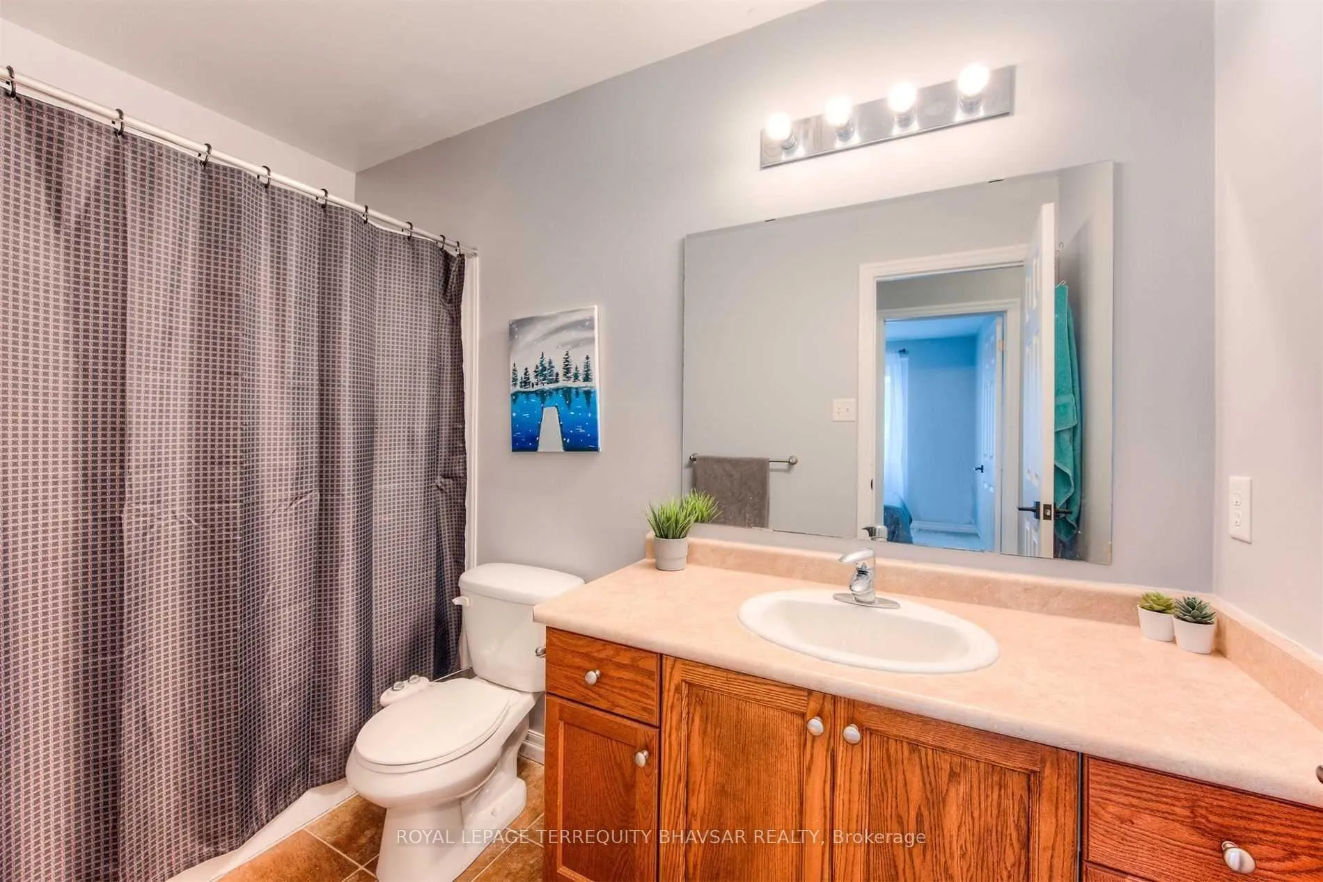 Photo 27 of 57 Rockcliffe Drive, Kitchener — HOMEH