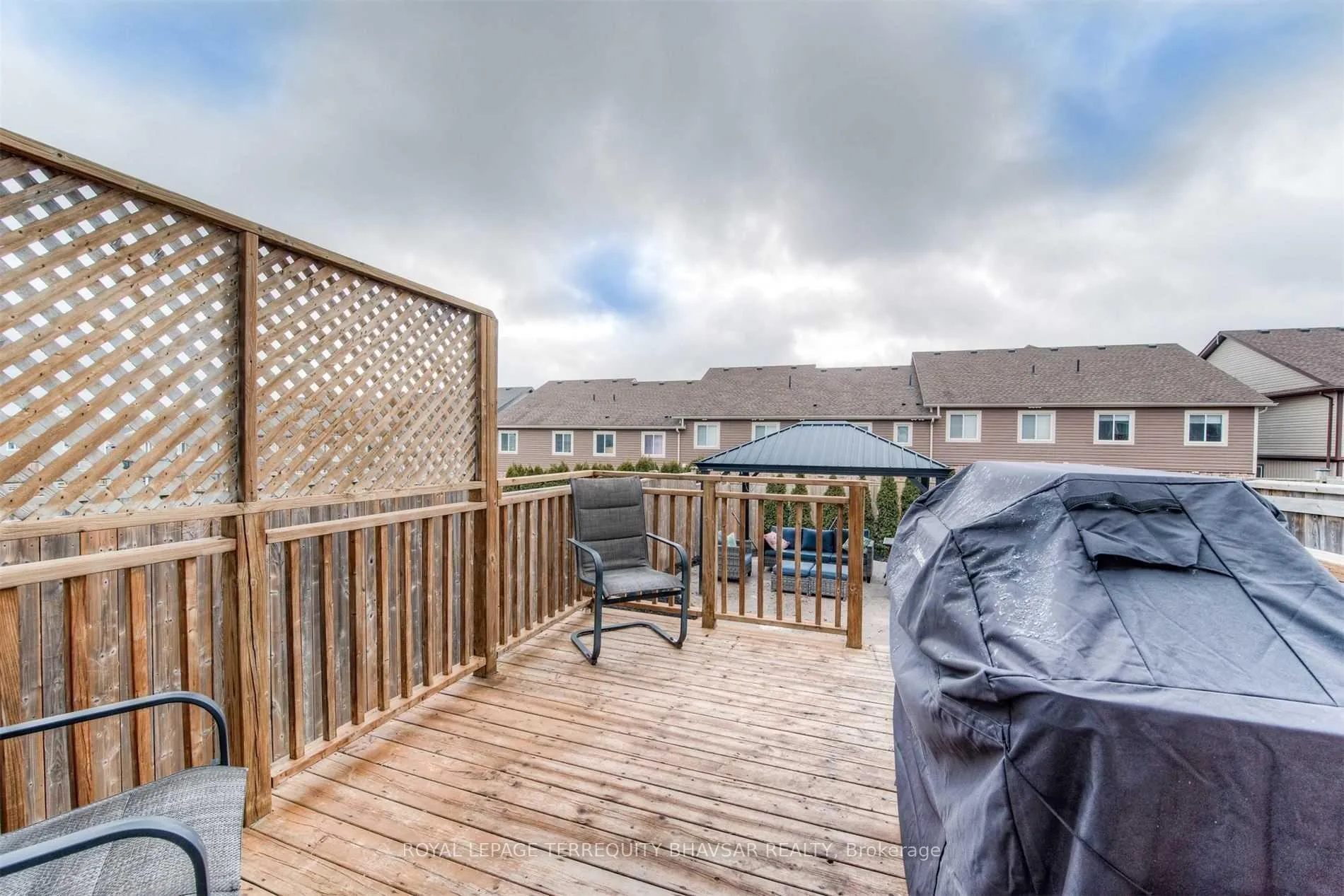 Photo 28 of 57 Rockcliffe Drive, Kitchener — HOMEH