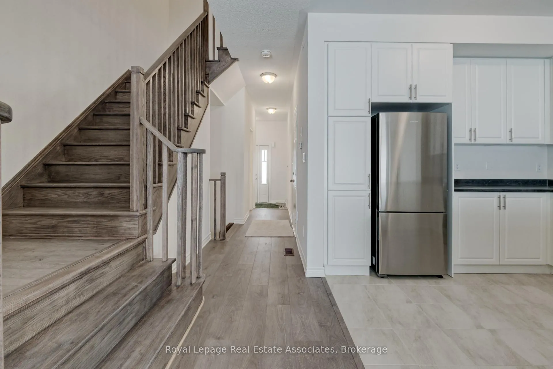 Photo 6 of 121 Sapphire Way, Thorold, Rolling Meadows — HOMEH