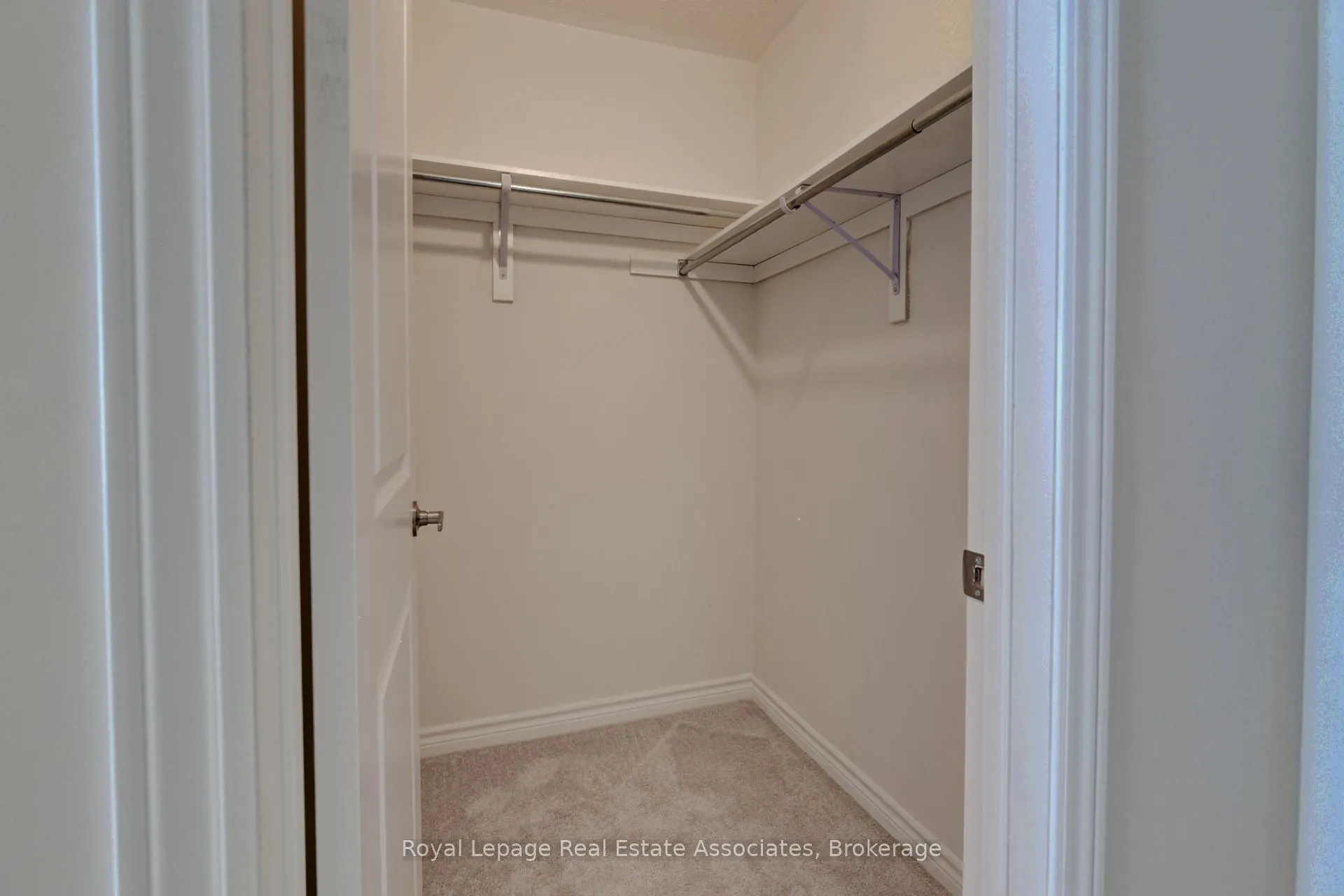 Photo 21 of 121 Sapphire Way, Thorold, Rolling Meadows — HOMEH