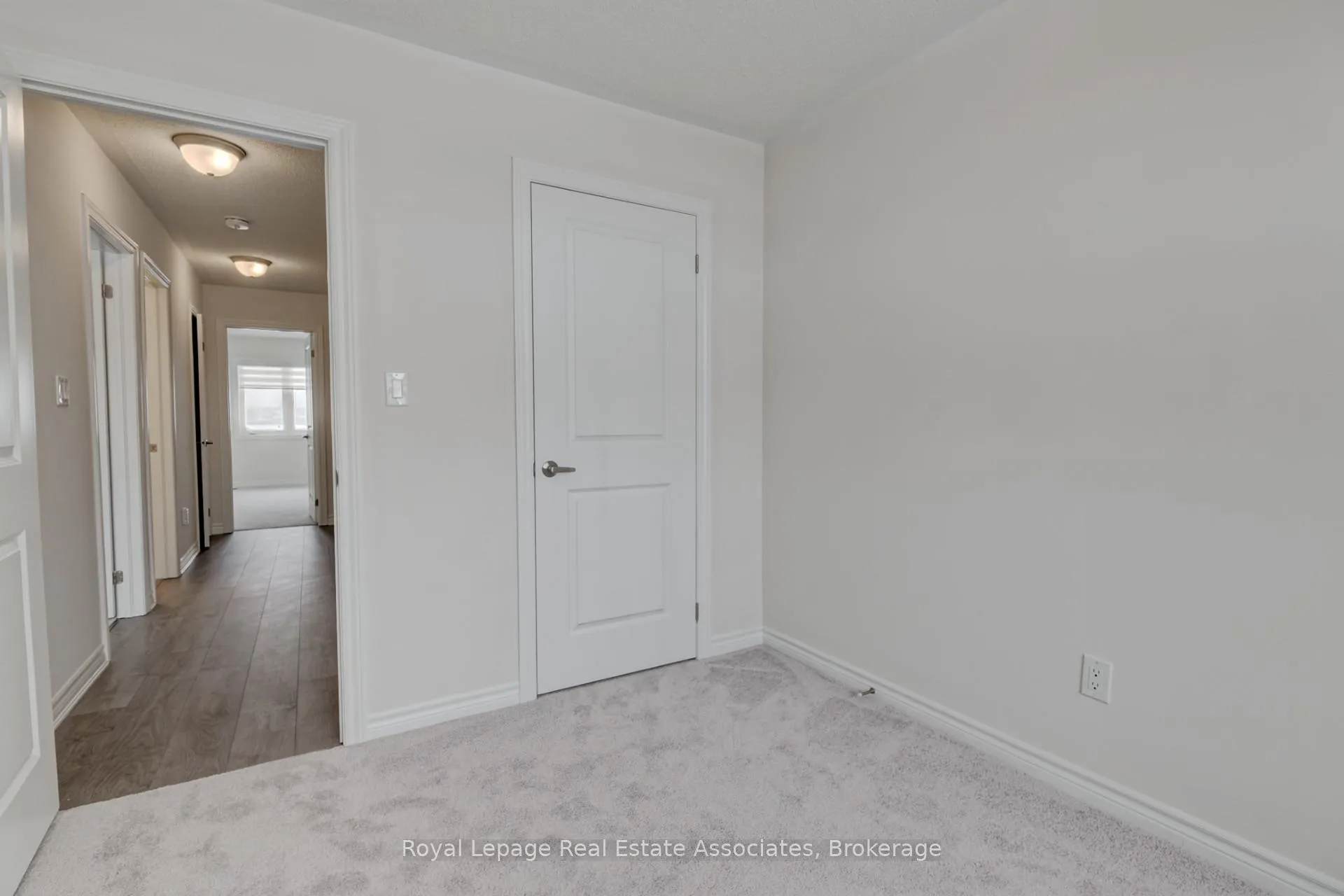 Photo 24 of 121 Sapphire Way, Thorold, Rolling Meadows — HOMEH