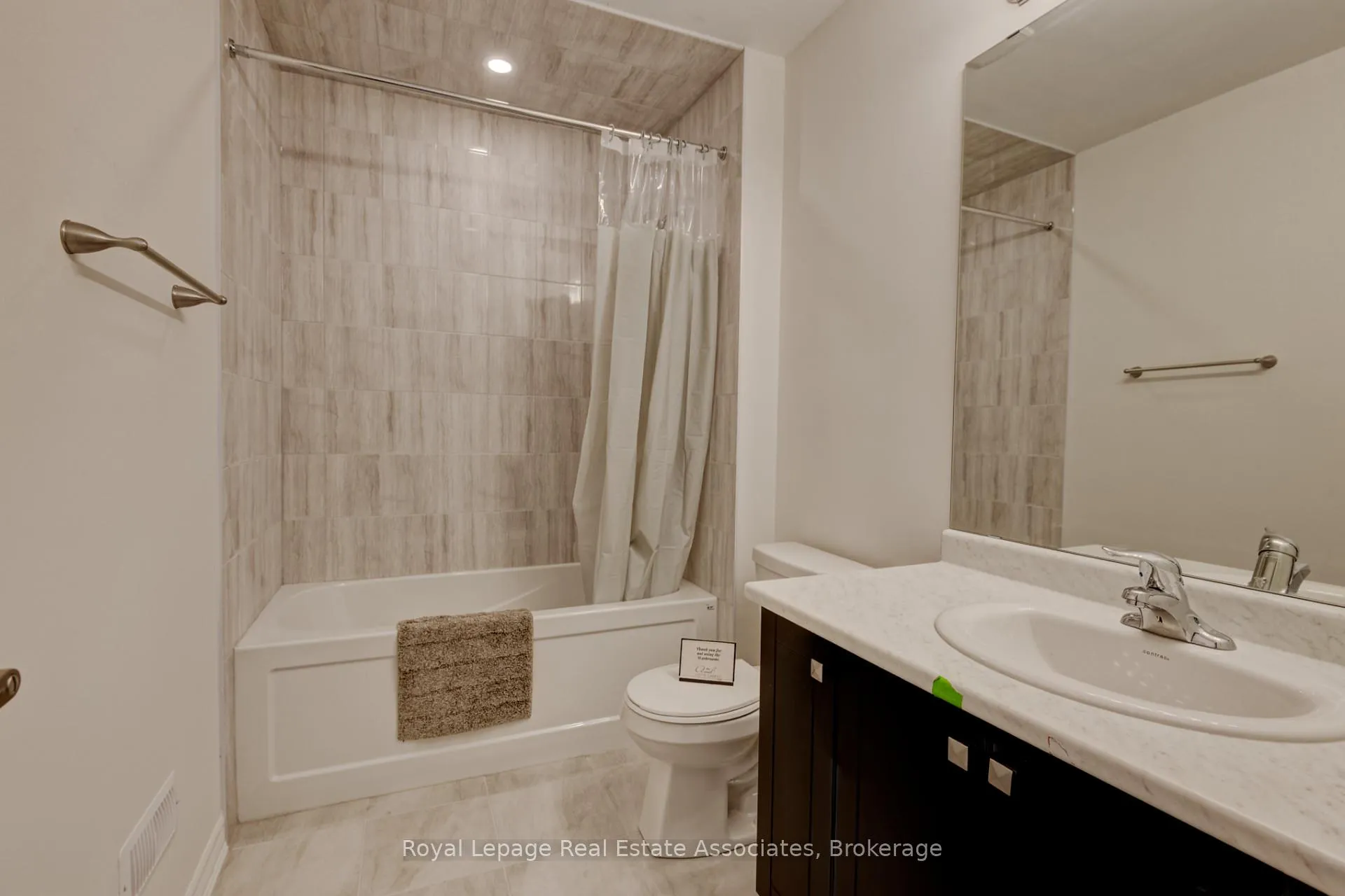Photo 26 of 121 Sapphire Way, Thorold, Rolling Meadows — HOMEH