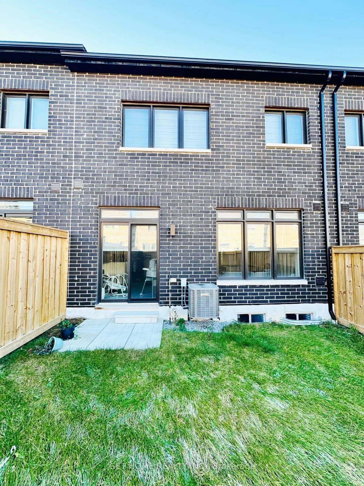 Photo 23 of 166 Ogston Crescent, Whitby, Rural Whitby — HOMEH
