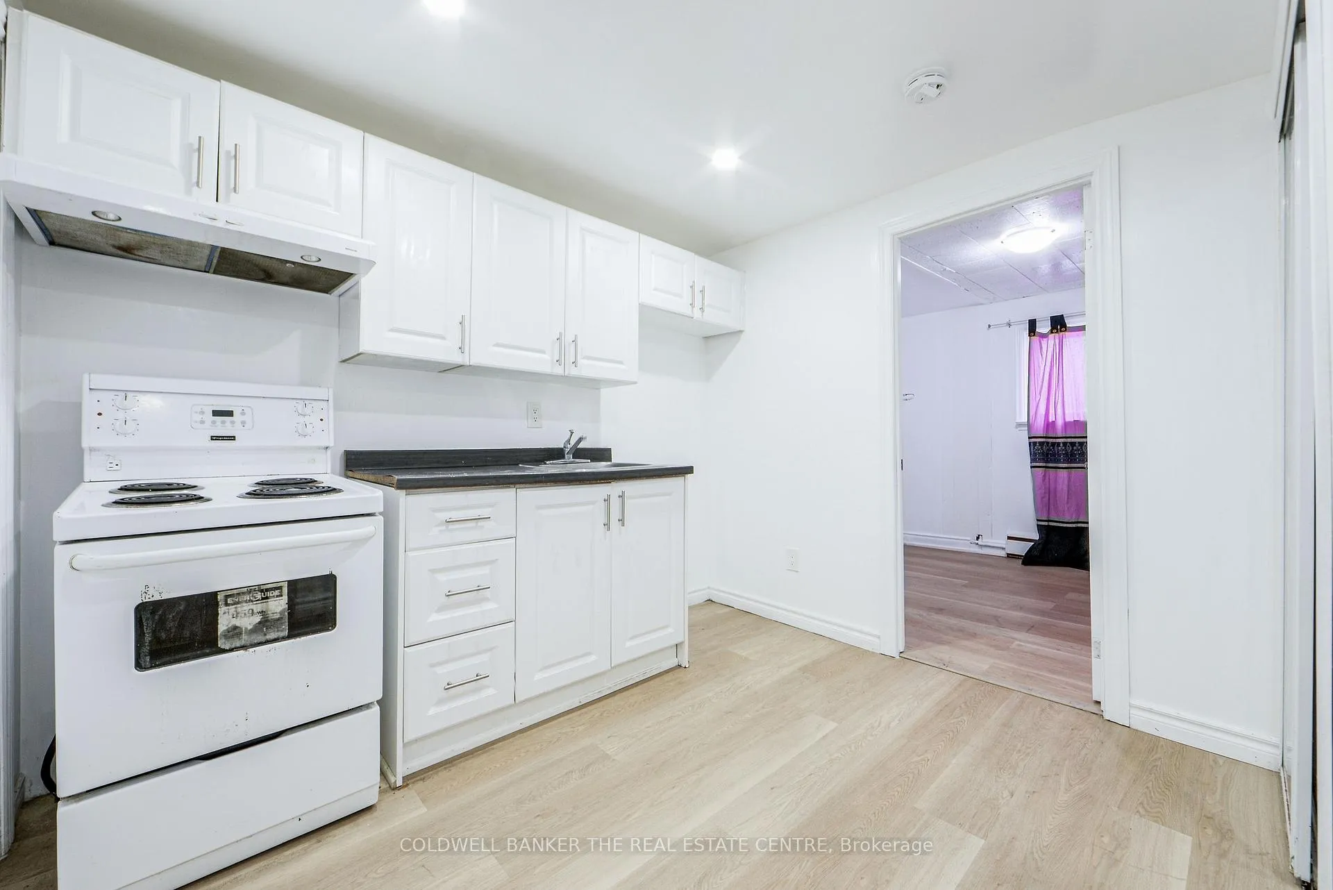 Photo 10 of Unit Lower Level, 77 Perivale Crescent, Scarborough, Bendale — HOMEH
