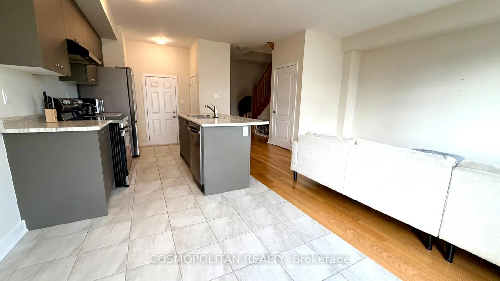 Photo 7 of 156 Keelson Street, Welland, Dain City — HOMEH