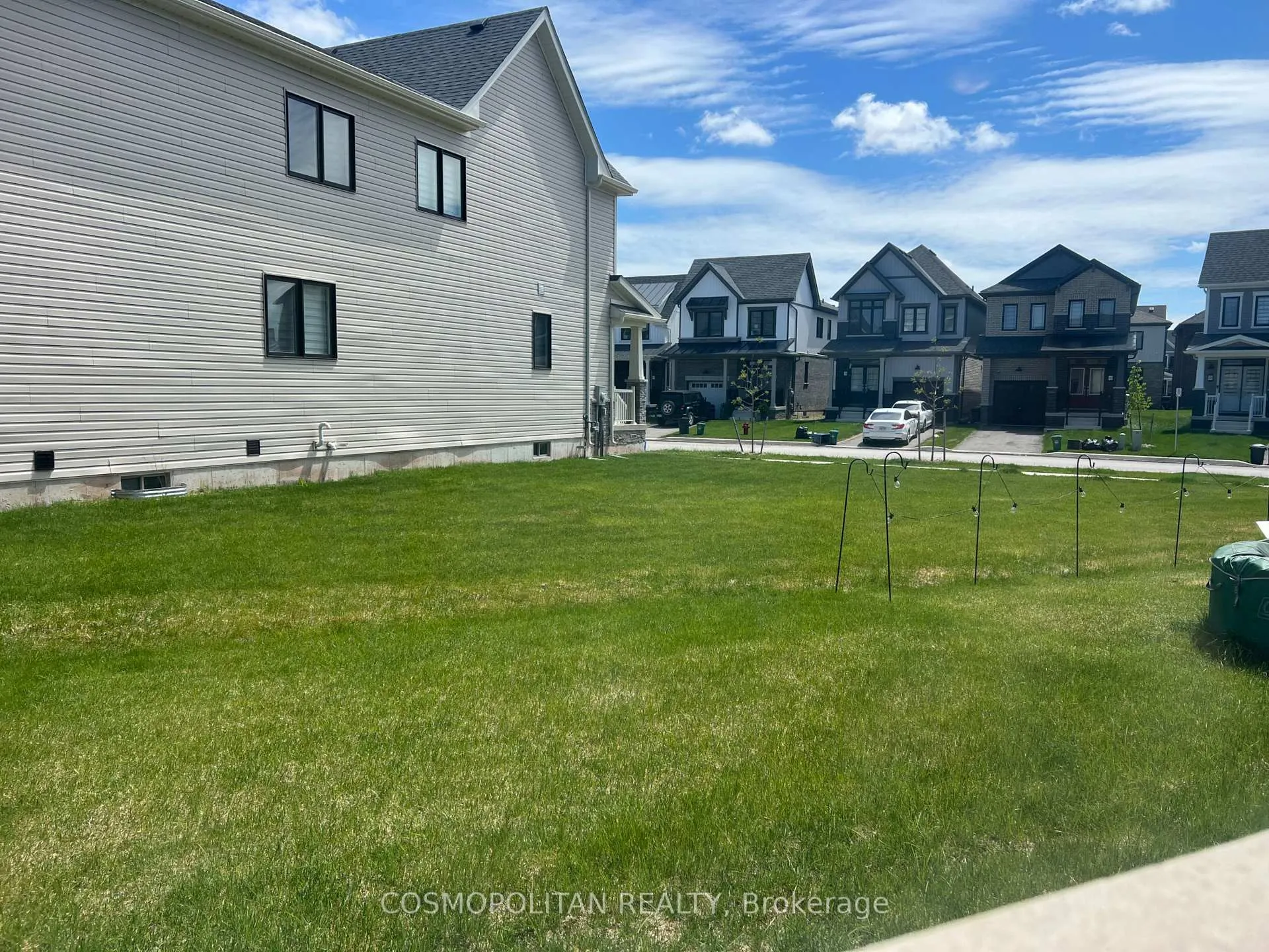 Photo 21 of 156 Keelson Street, Welland, Dain City — HOMEH