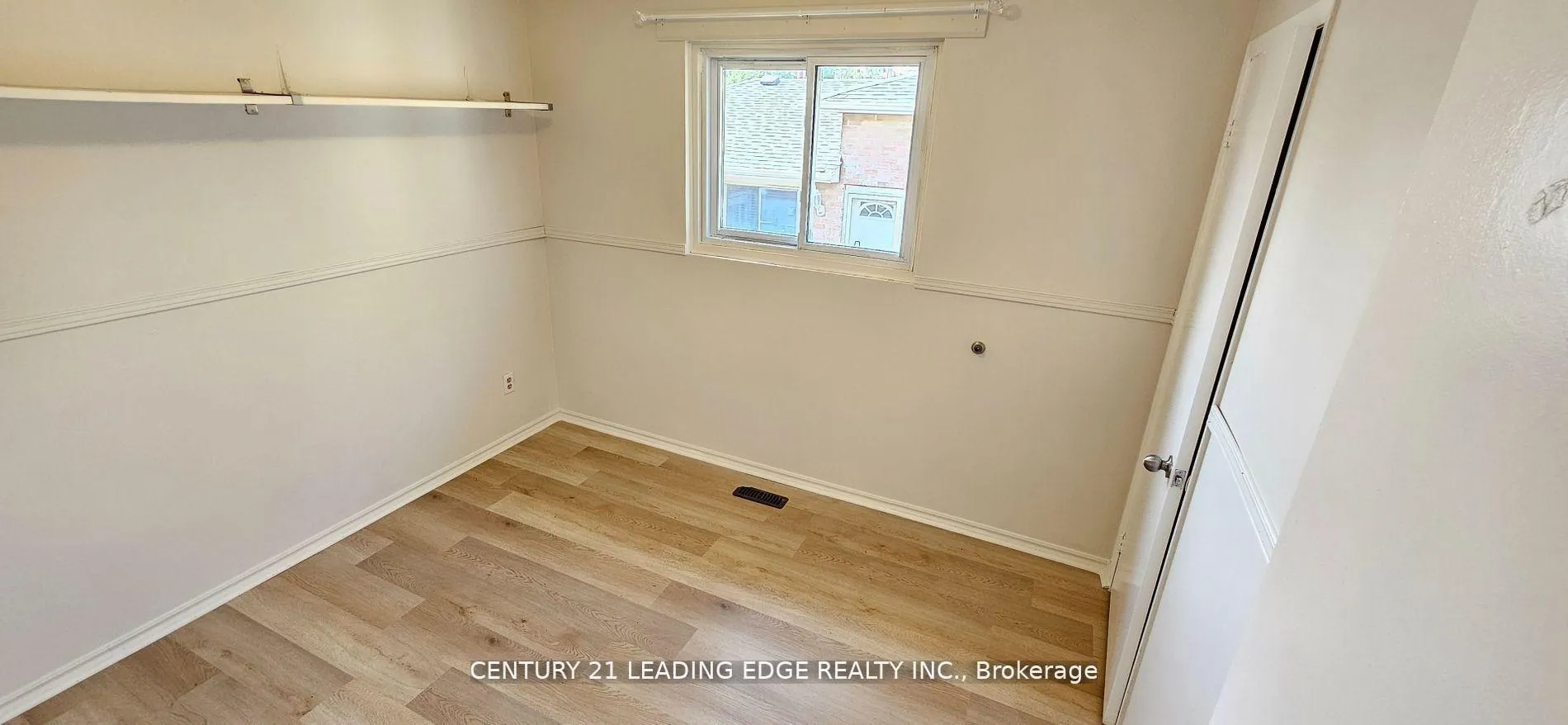 Photo 18 of Unit Upper, 39 Mallard Crescent, Brampton, Central Park — HOMEH