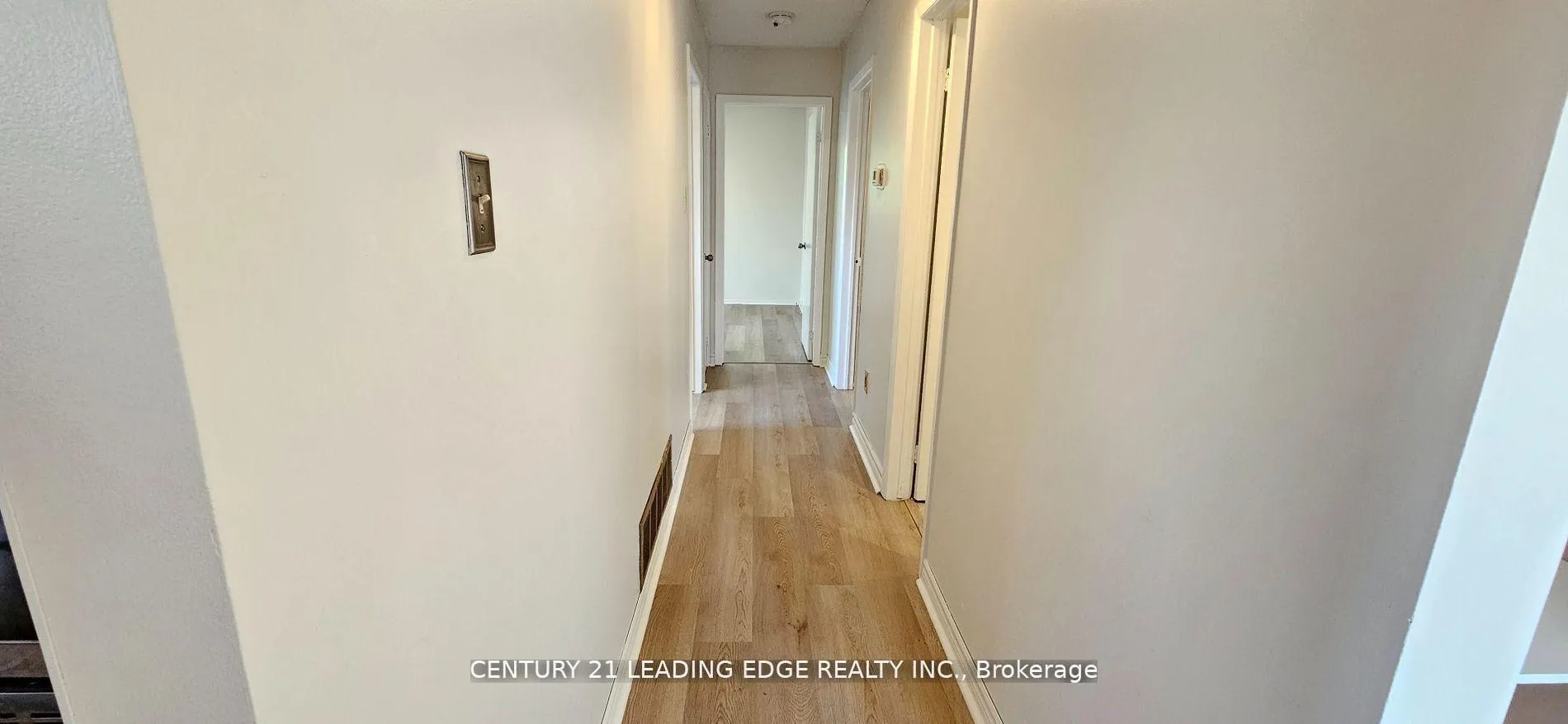 Photo 22 of Unit Upper, 39 Mallard Crescent, Brampton, Central Park — HOMEH