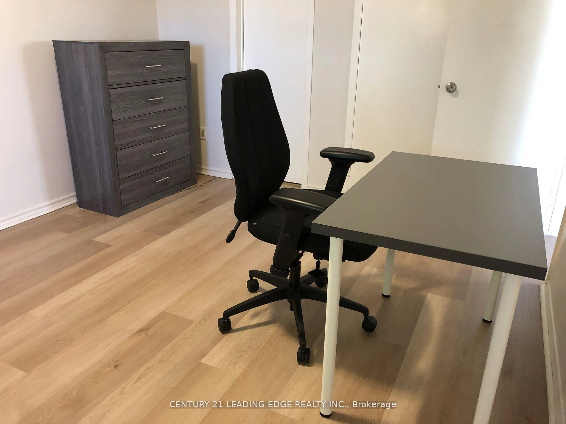 Photo 23 of Unit Upper, 39 Mallard Crescent, Brampton, Central Park — HOMEH