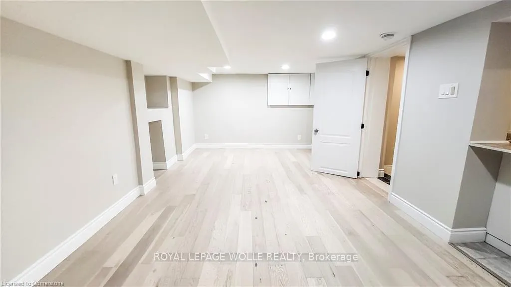 Photo 2 of Unit 1, 1546 King Street E, Kitchener, Eastwood — HOMEH