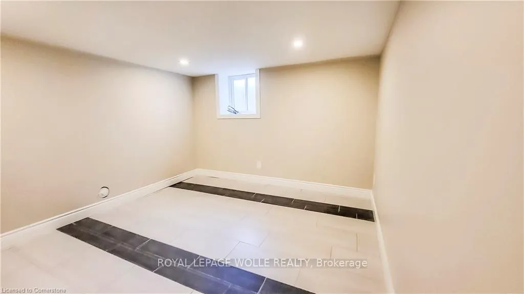 Photo 3 of Unit 1, 1546 King Street E, Kitchener, Eastwood — HOMEH