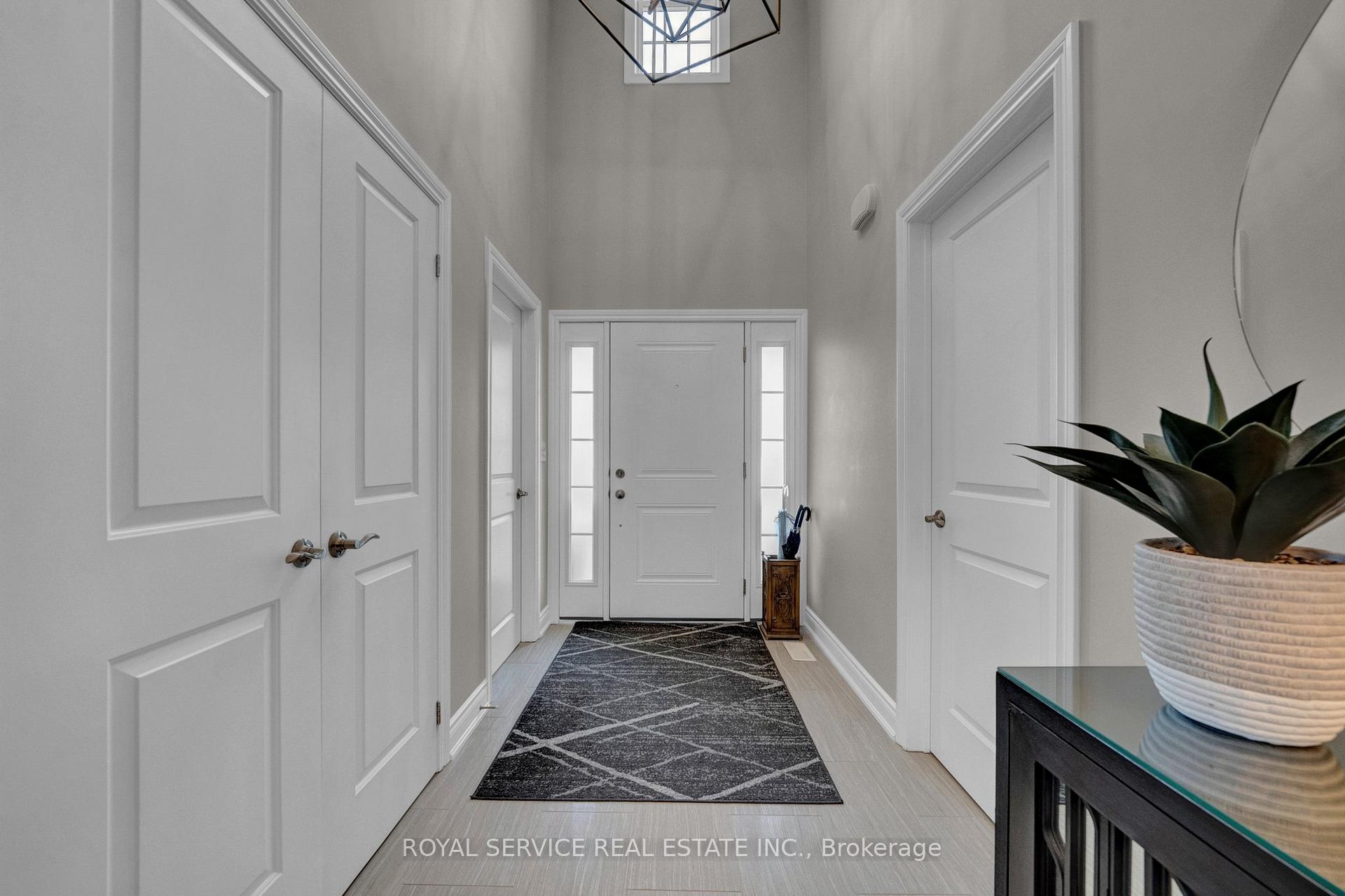 Photo 6 of 923 Charles Wilson Parkway, Cobourg — HOMEH