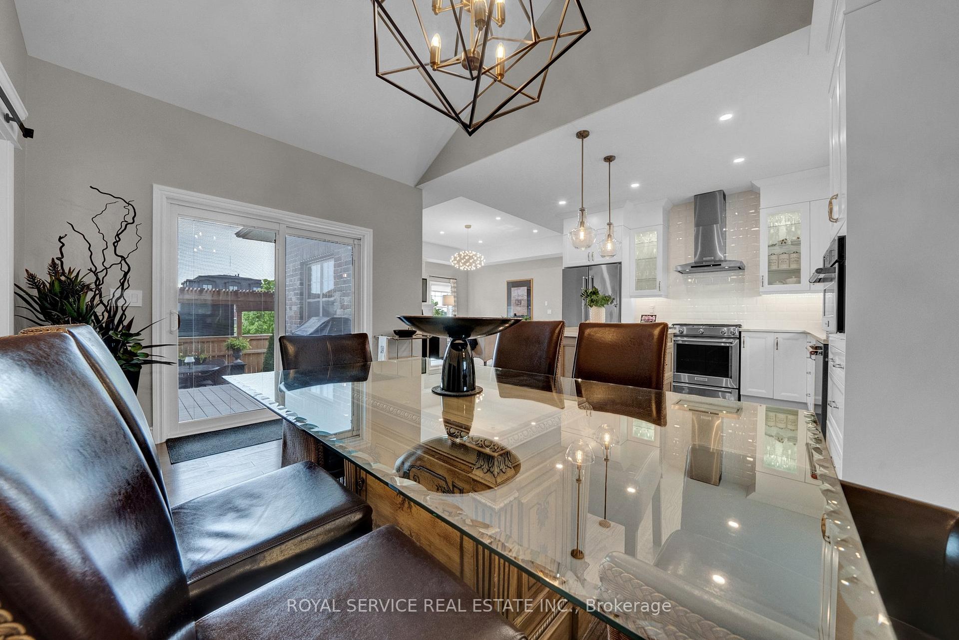 Photo 21 of 923 Charles Wilson Parkway, Cobourg — HOMEH