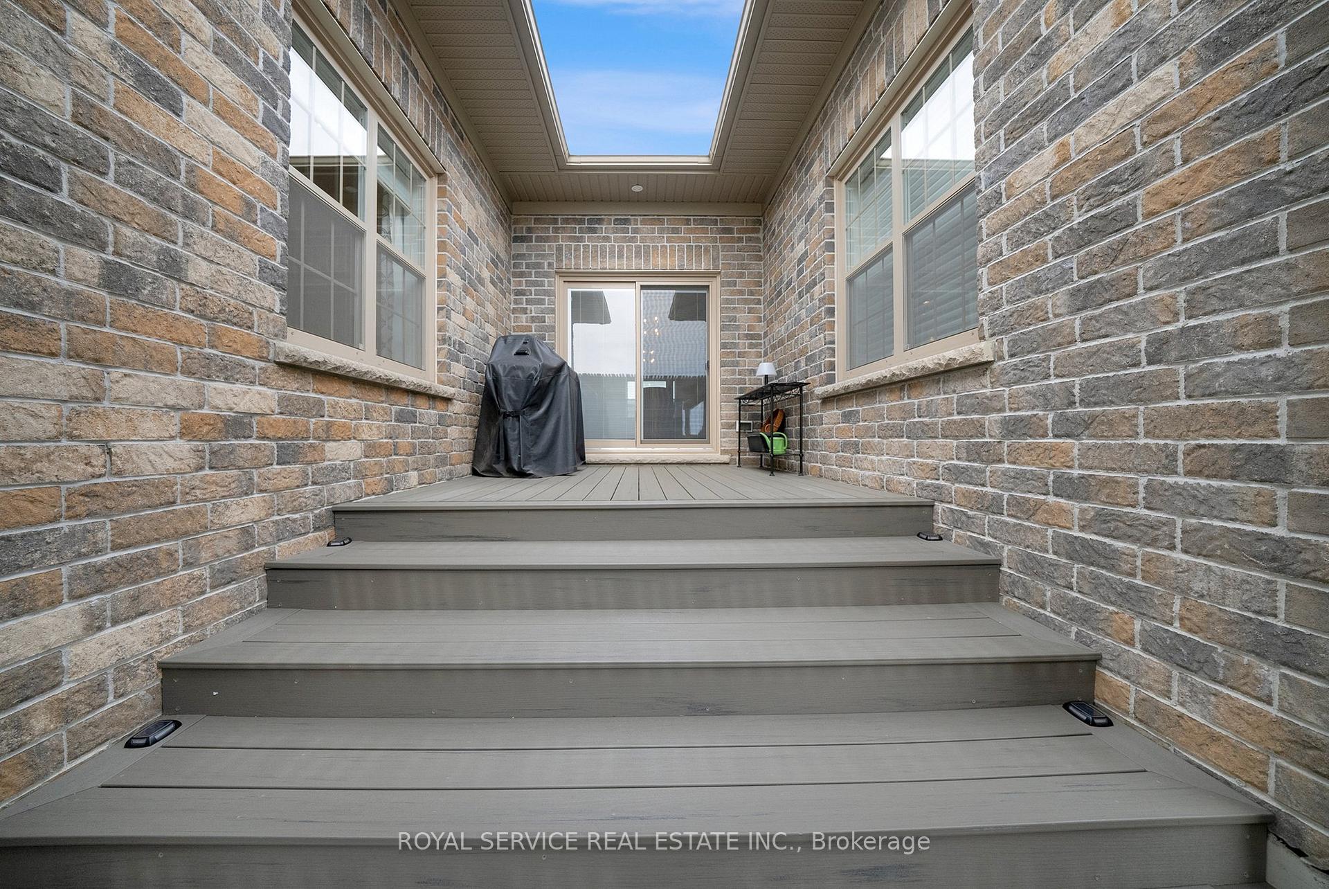 Photo 41 of 923 Charles Wilson Parkway, Cobourg — HOMEH