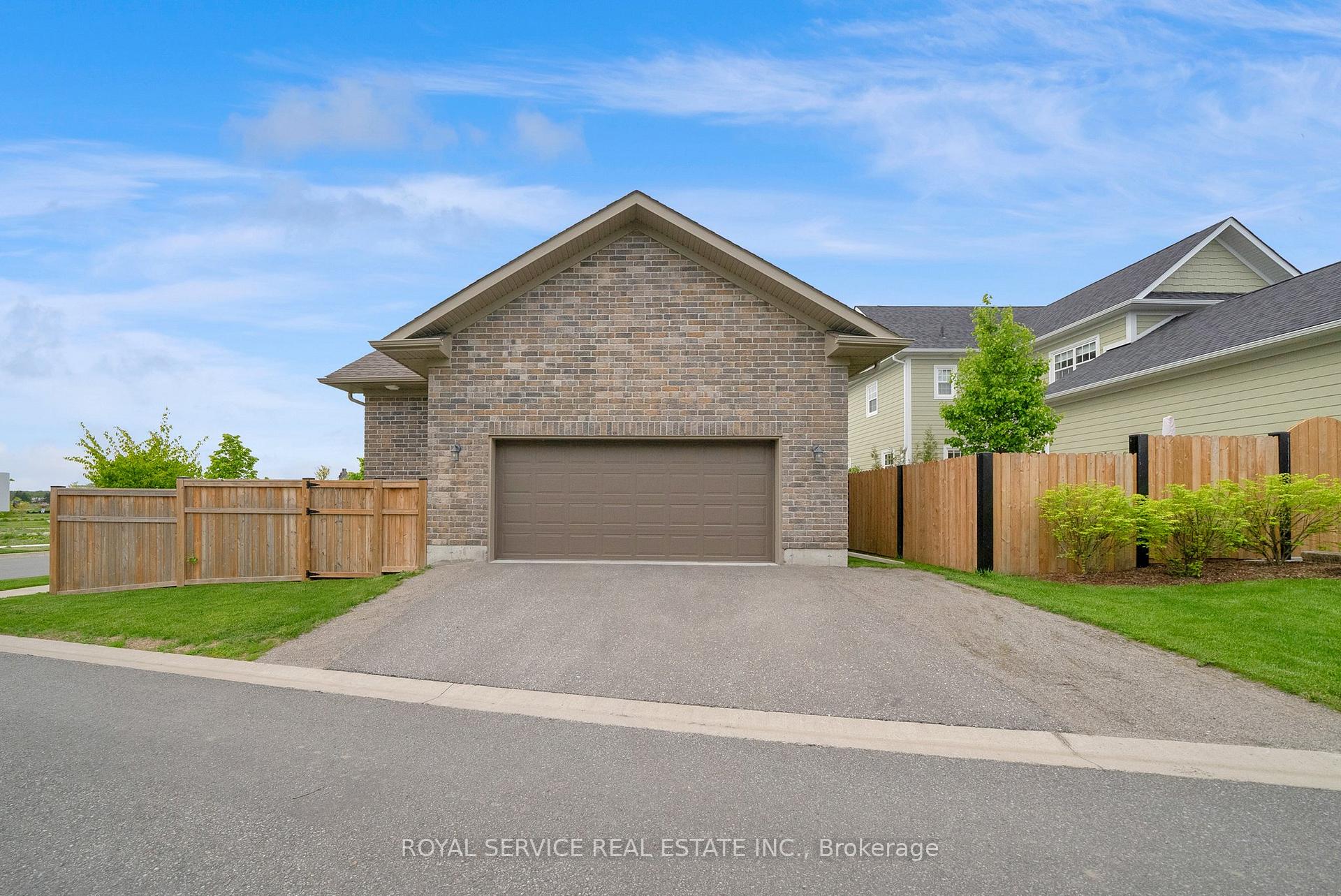 Photo 43 of 923 Charles Wilson Parkway, Cobourg — HOMEH
