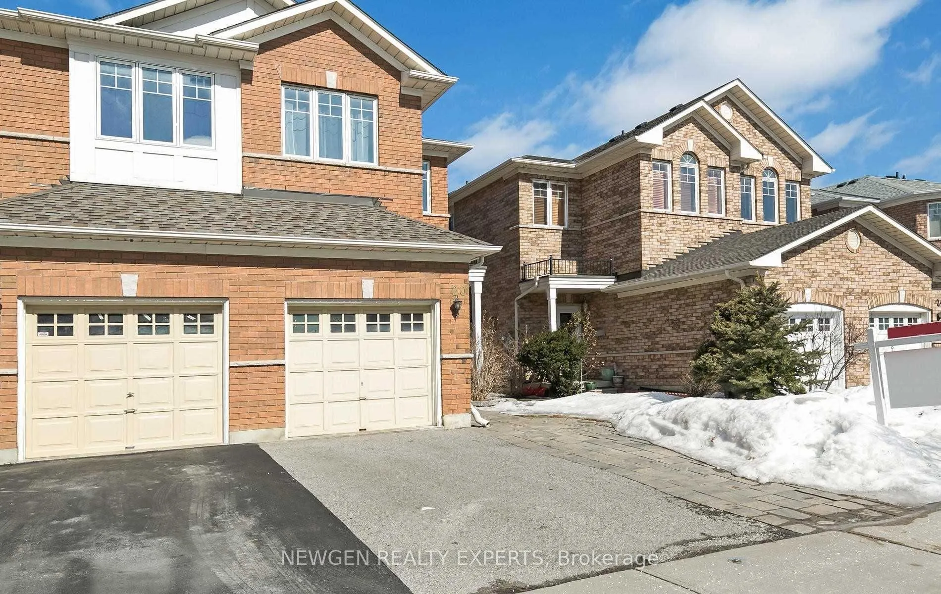 Photo 1 of 20 Rochefort Drive, Toronto, Flemingdon Park — HOMEH