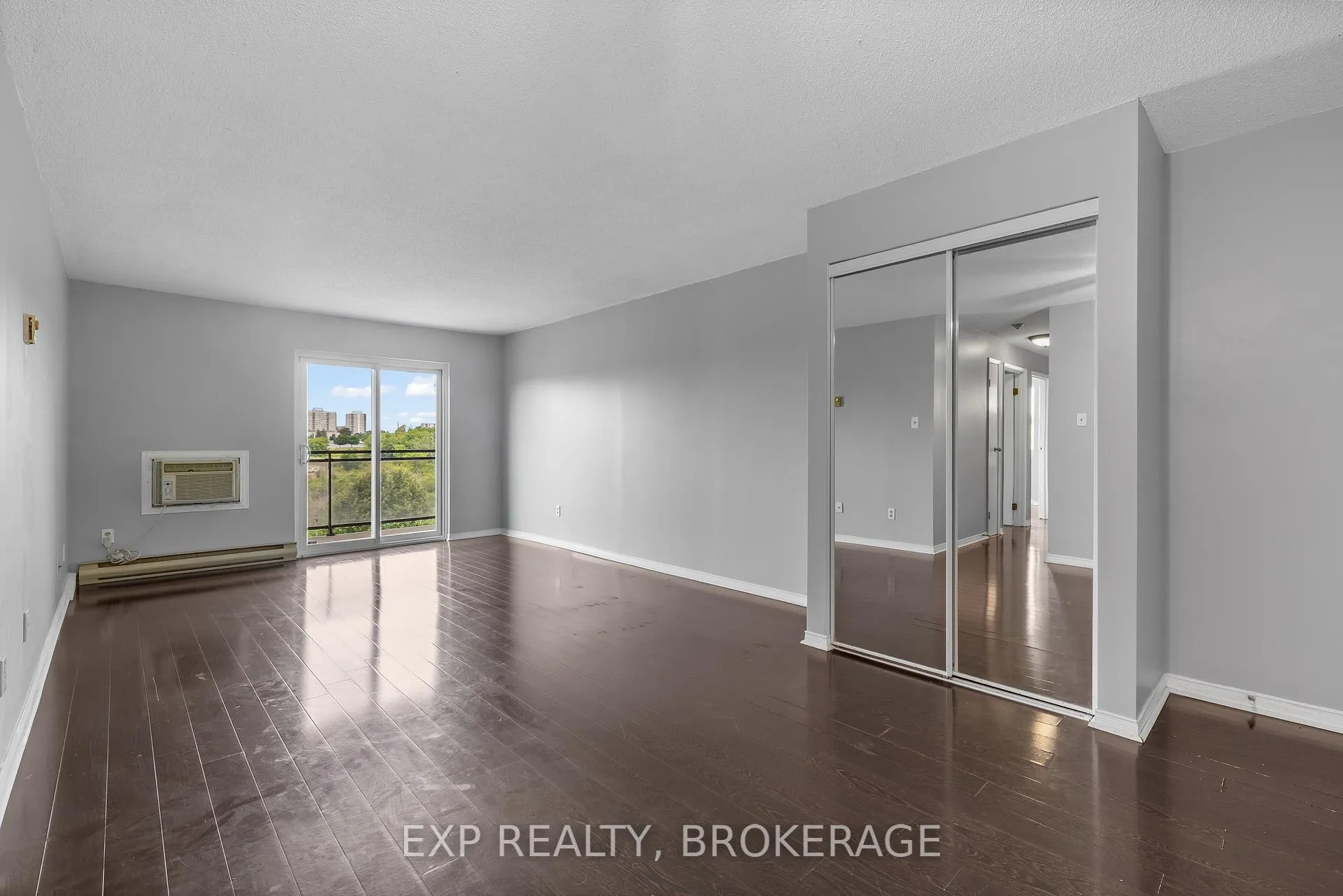 Photo 4 of Unit 401, 745 Davis Drive, Kingston, East Gardiners Rd — HOMEH