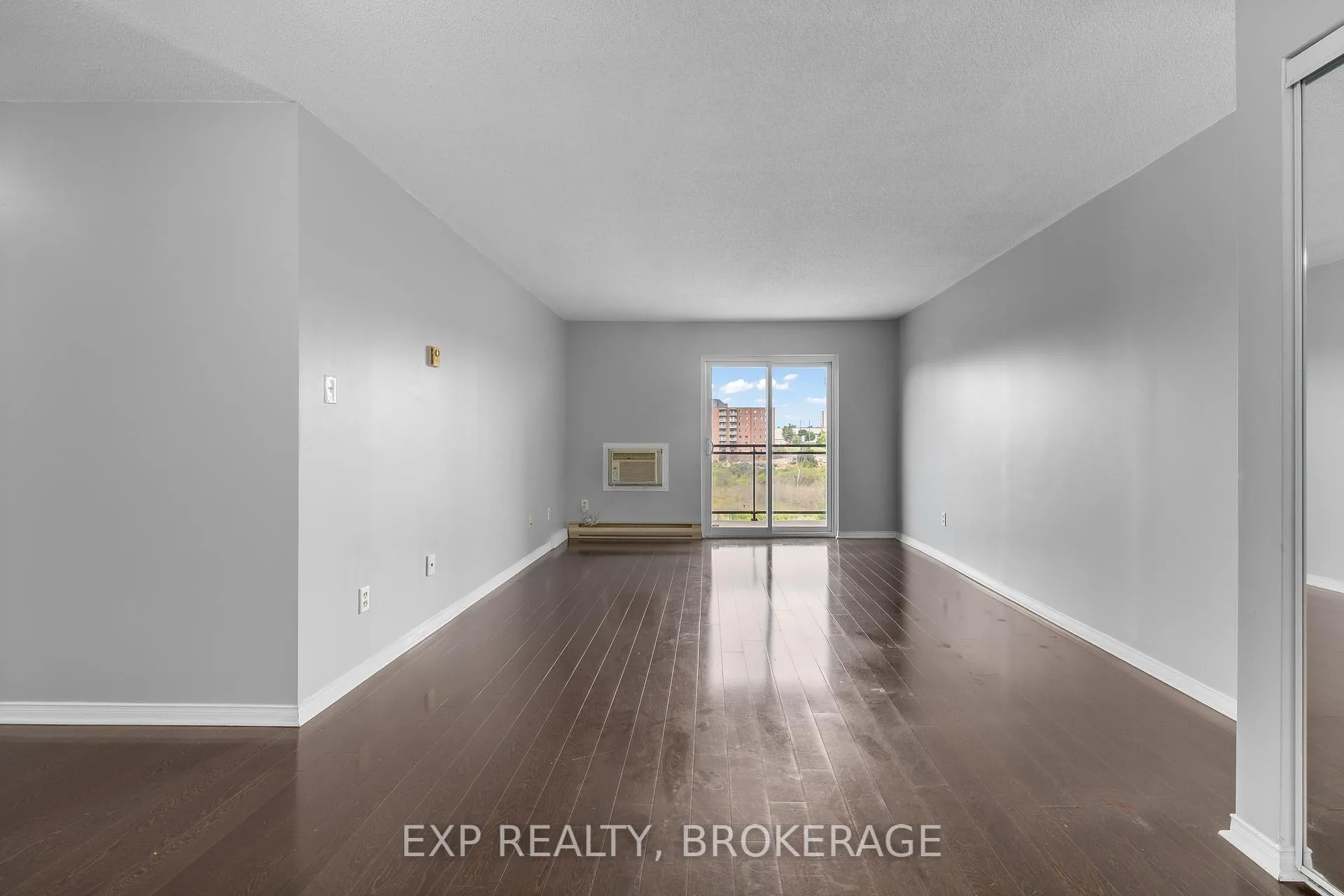 Photo 6 of Unit 401, 745 Davis Drive, Kingston, East Gardiners Rd — HOMEH