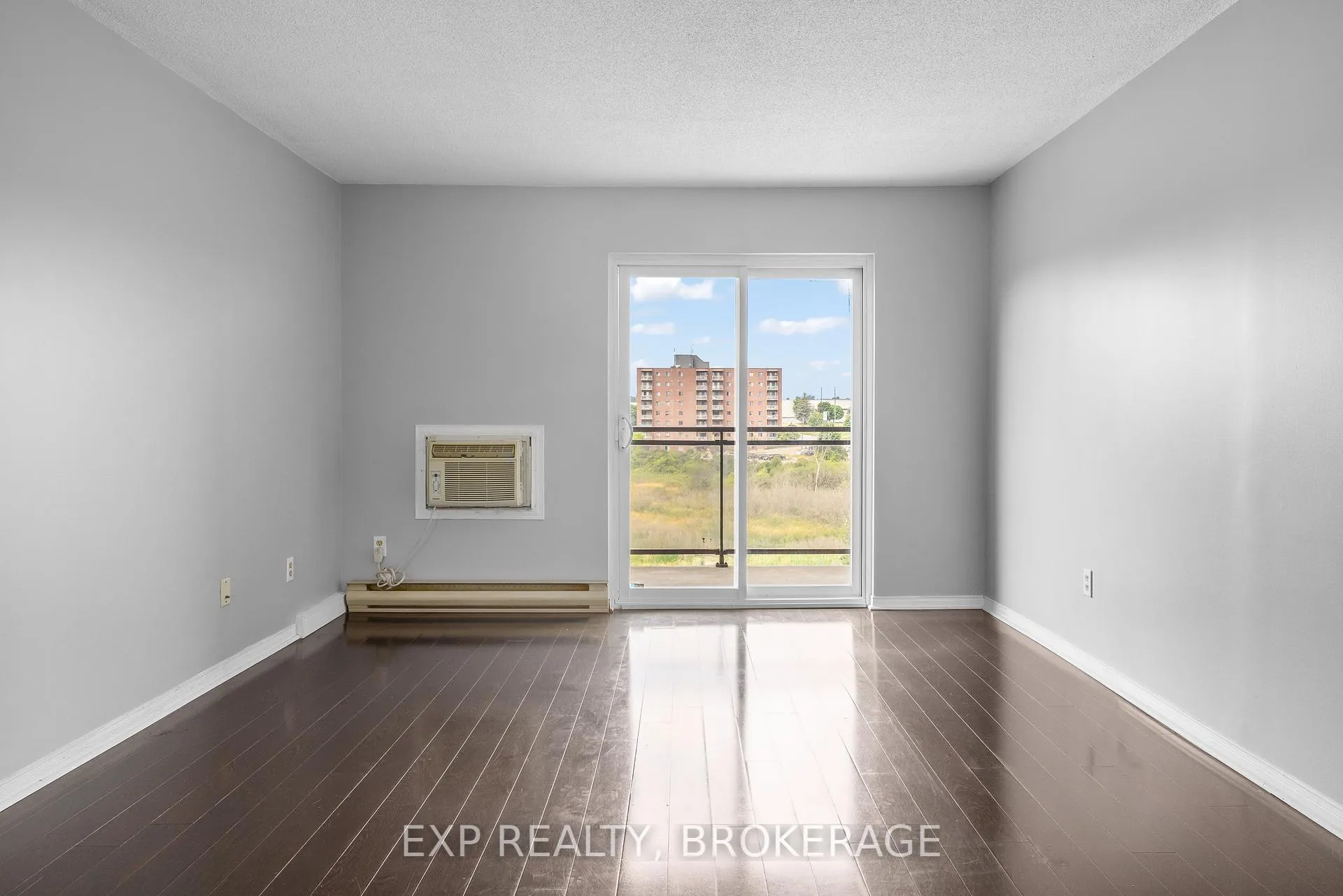 Photo 10 of Unit 401, 745 Davis Drive, Kingston, East Gardiners Rd — HOMEH