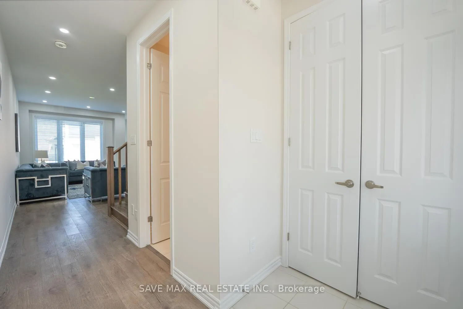 Photo 8 of 73 Forestwalk Street, Kitchener — HOMEH