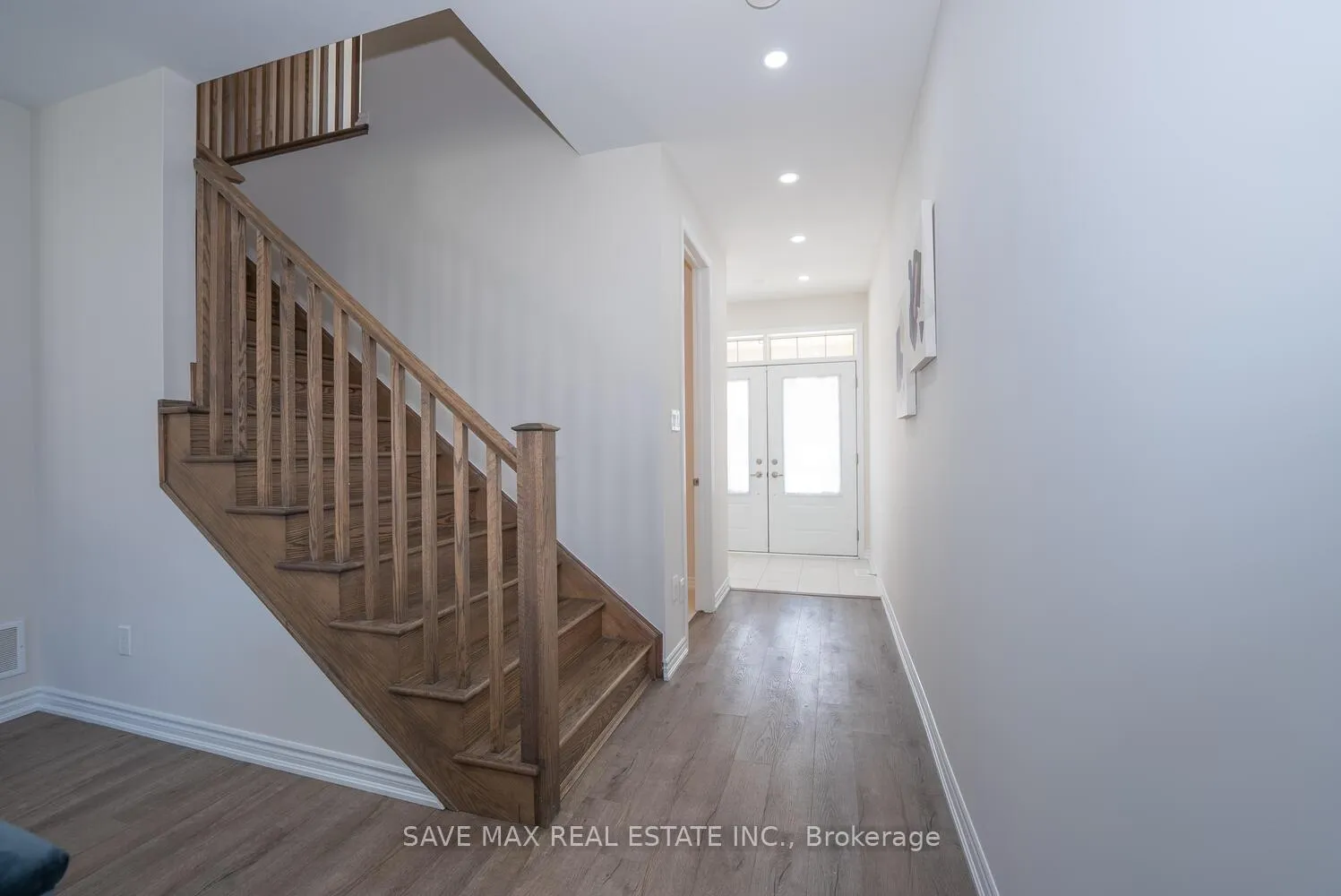 Photo 9 of 73 Forestwalk Street, Kitchener — HOMEH