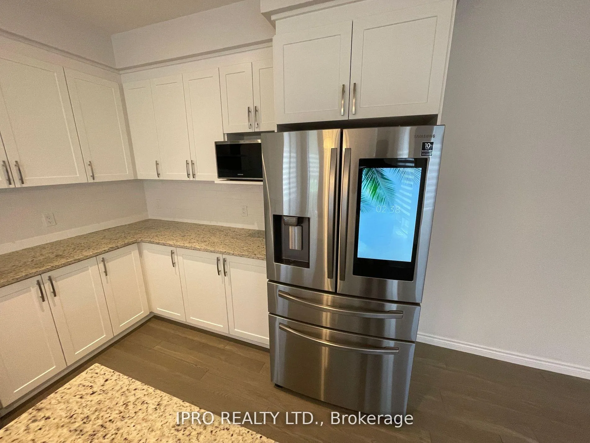 Photo 7 of 516 Doonwoods Crescent W, Kitchener — HOMEH