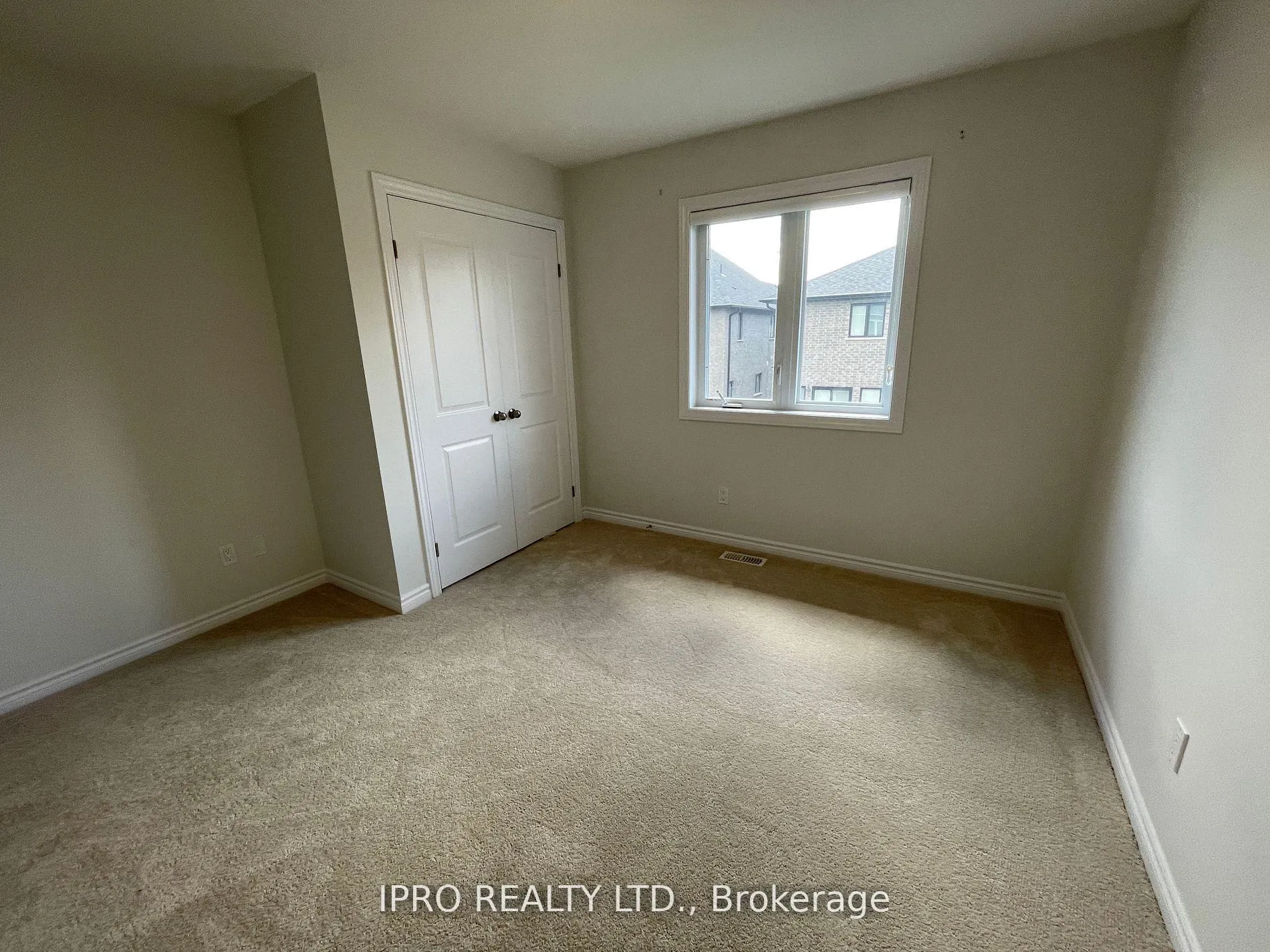 Photo 20 of 516 Doonwoods Crescent W, Kitchener — HOMEH