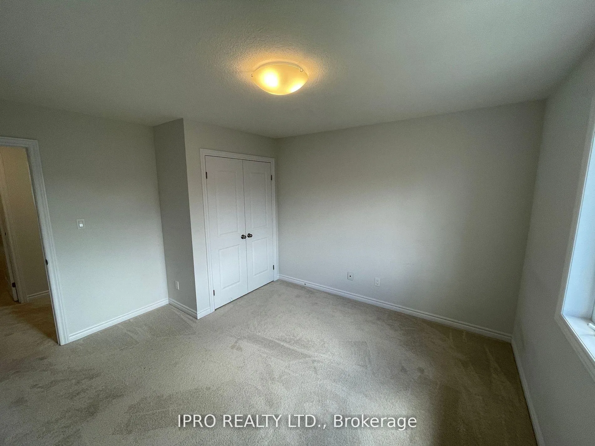 Photo 22 of 516 Doonwoods Crescent W, Kitchener — HOMEH
