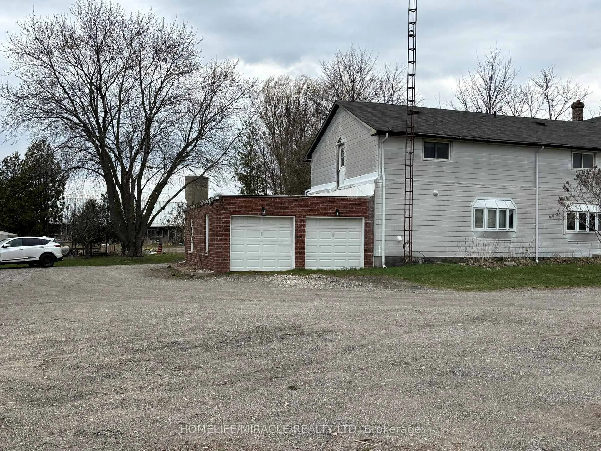 Front of Unit 5, 1381 Hwy 8