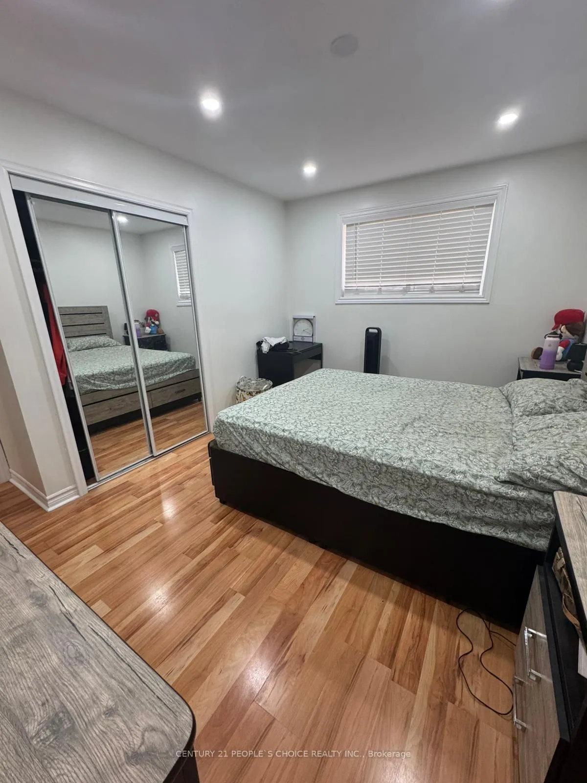 Photo 16 of 50 Dreyer Drive E, Ajax, South East — HOMEH