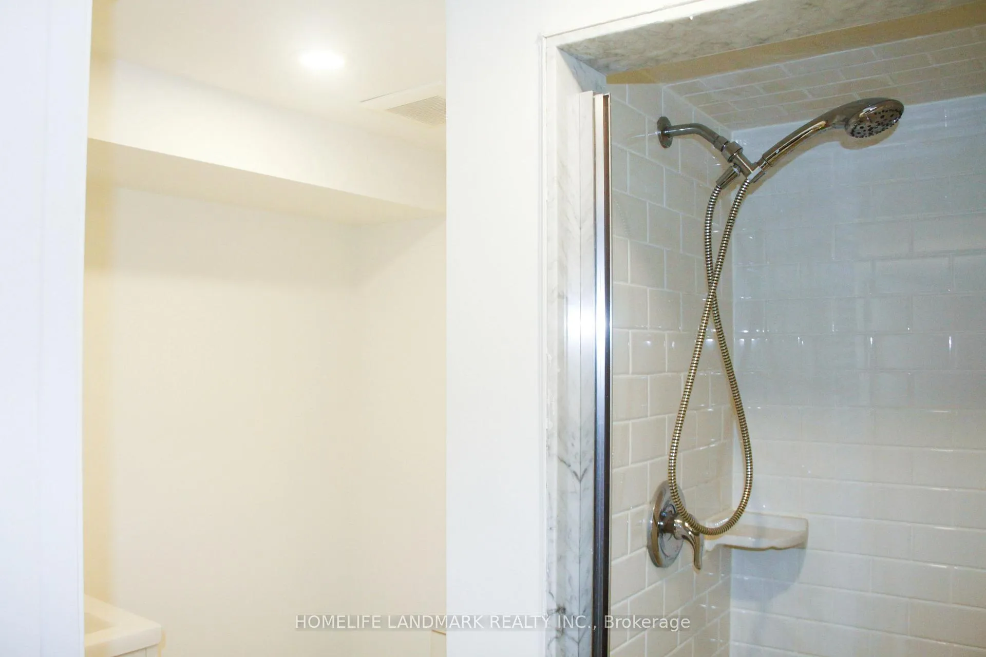 Photo 11 of 65 Glenwood Crescent, Toronto, O'Connor-Parkview — HOMEH