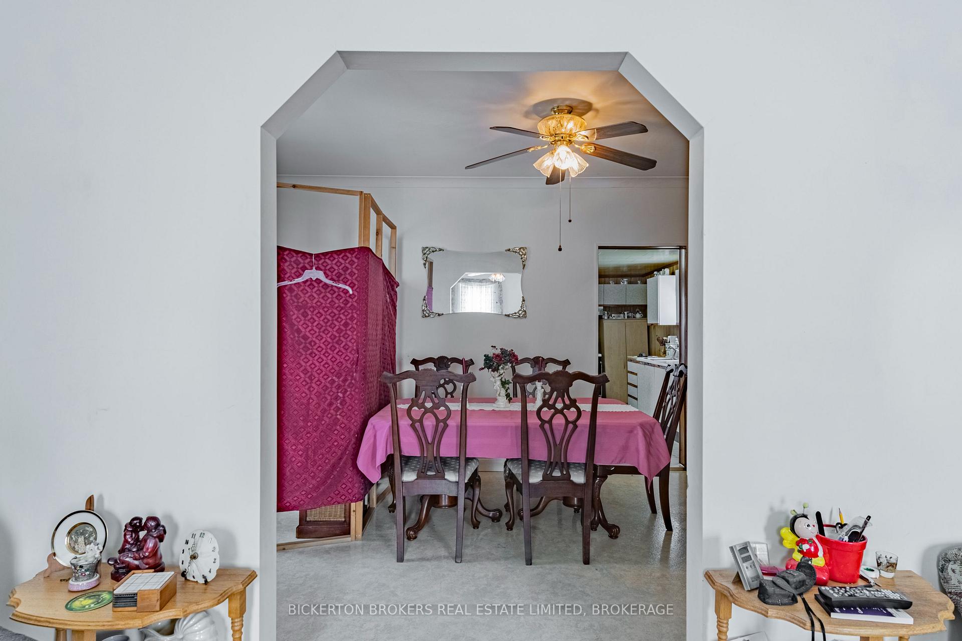 Photo 11 of 290 First Street W, Gananoque — HOMEH