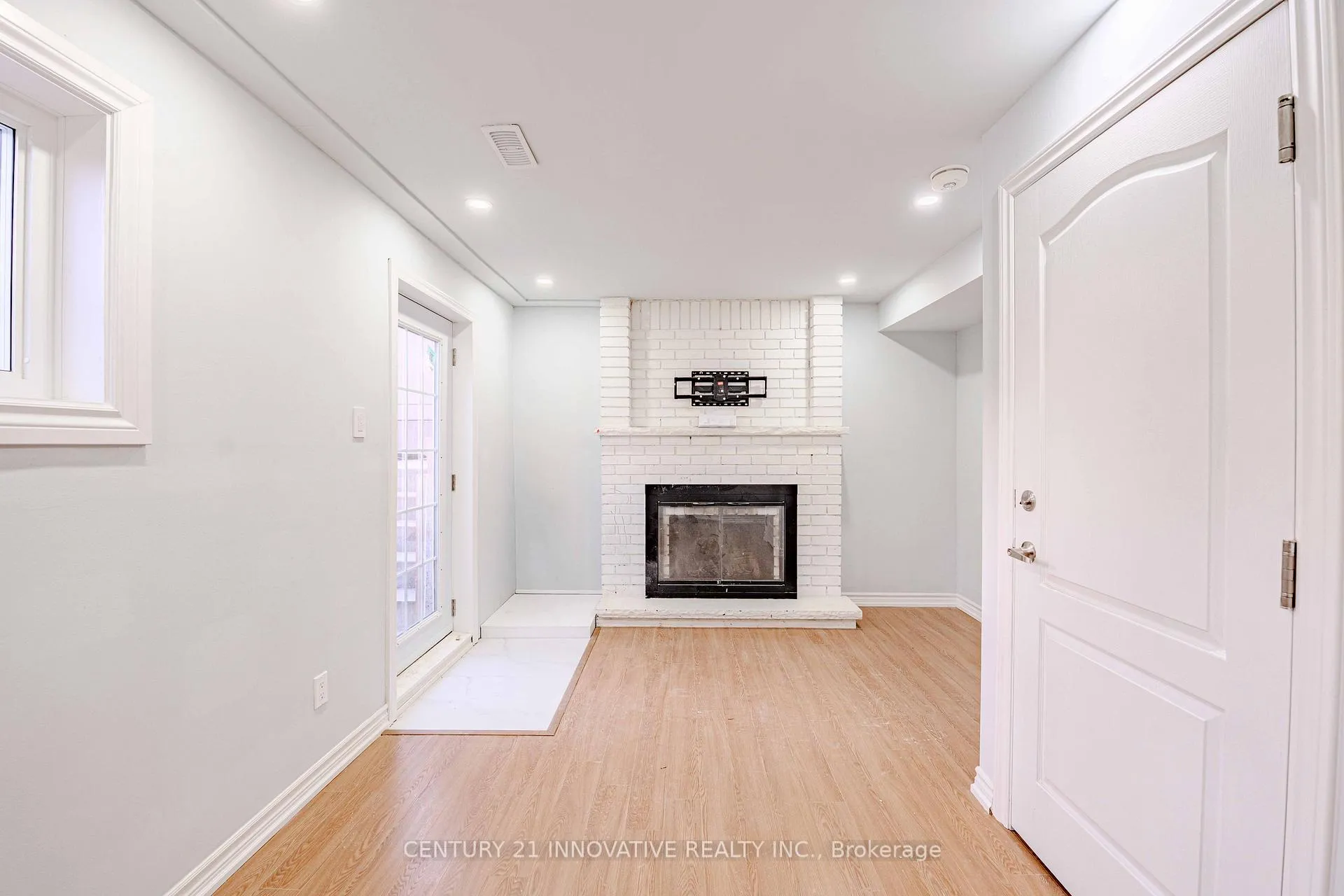 Photo 3 of Unit Bsmt, 56 Foxacre Row, Brampton, Madoc — HOMEH