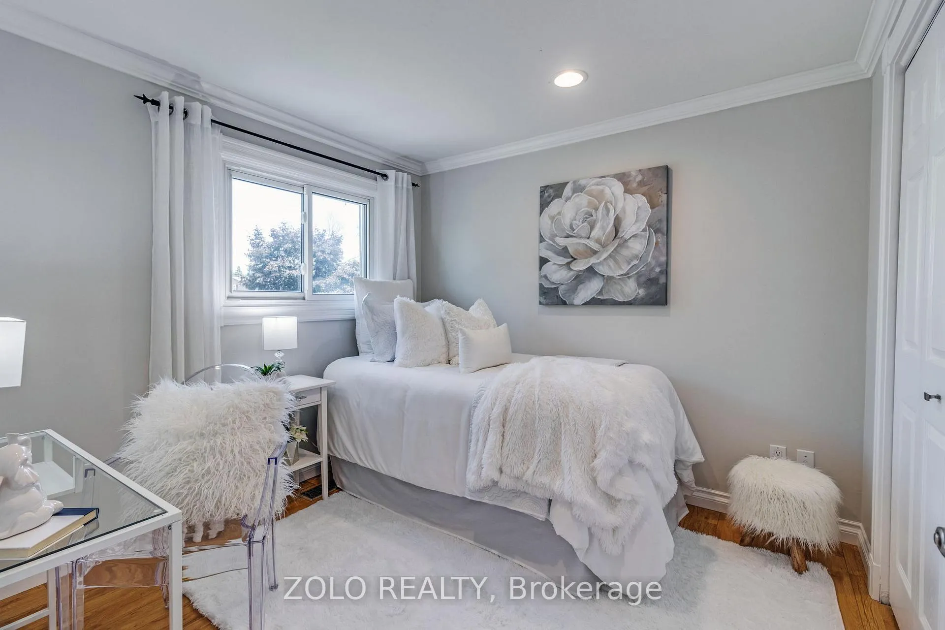 Photo 11 of 710 Hayes Avenue, Oshawa, Pinecrest — HOMEH