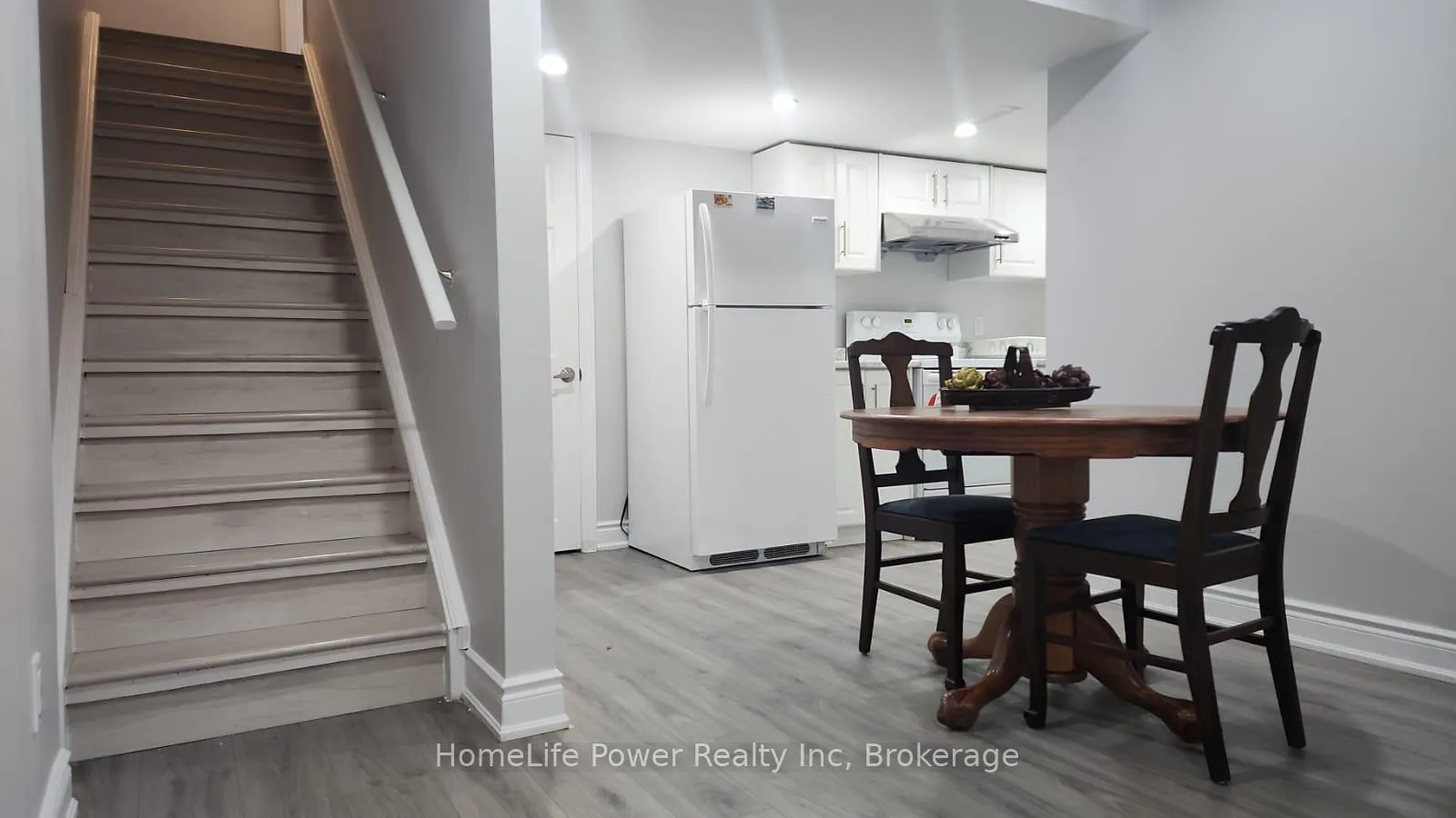 Photo 2 of Unit Basement, 43 Saddlebrook Court, Kitchener — HOMEH