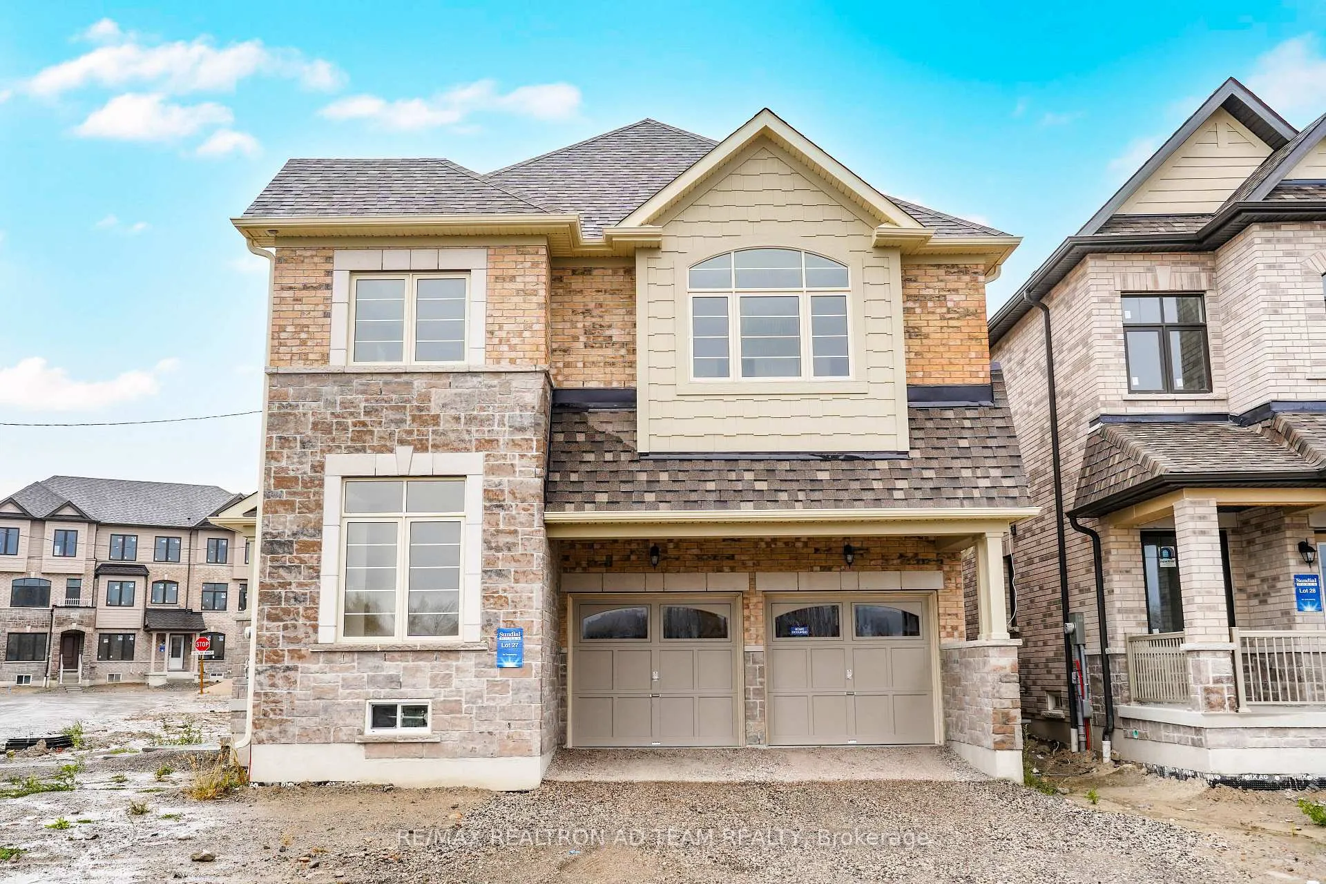 Photo 3 of 3035 Turtlecreek Place, Pickering, Rural Pickering — HOMEH
