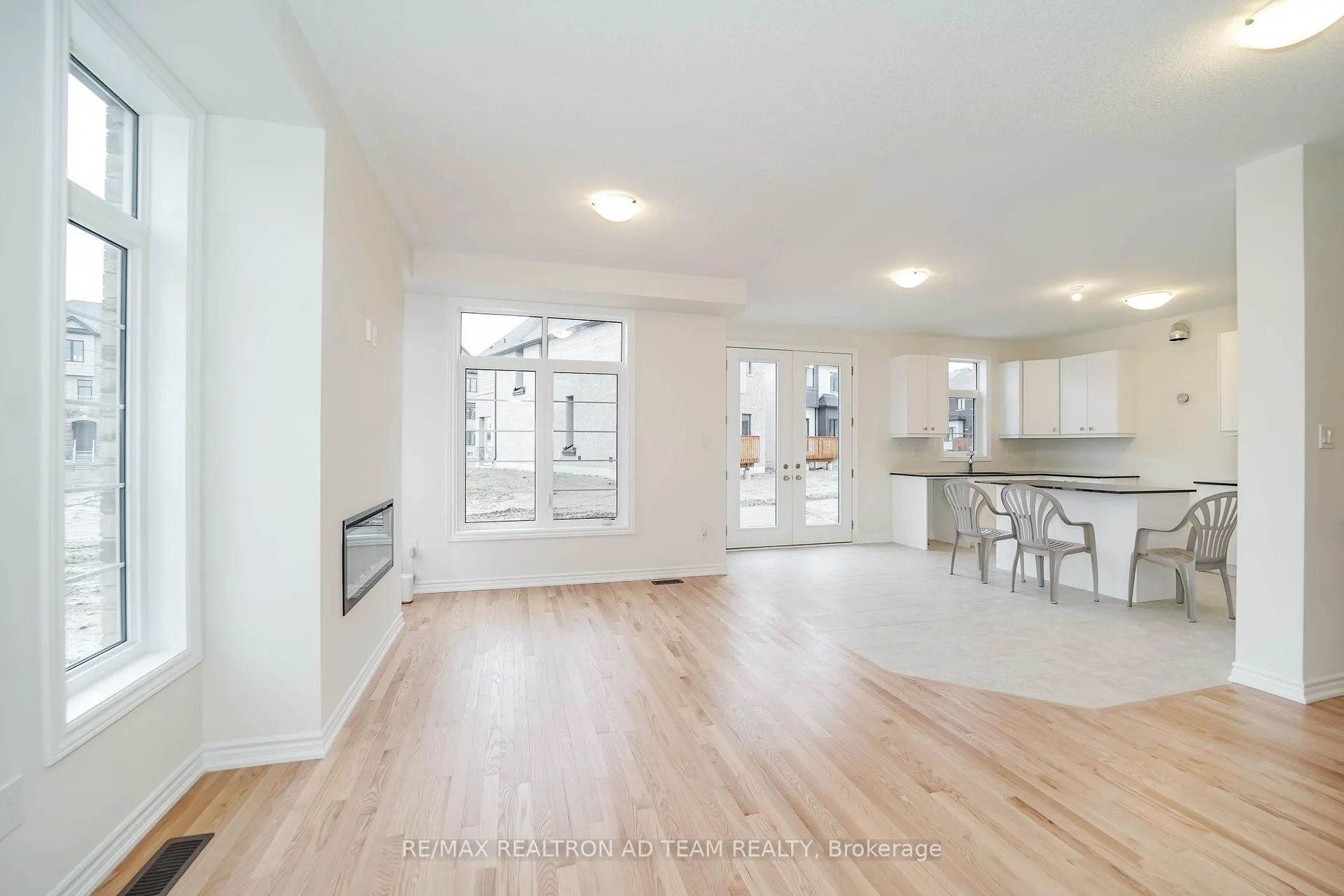 Photo 9 of 3035 Turtlecreek Place, Pickering, Rural Pickering — HOMEH