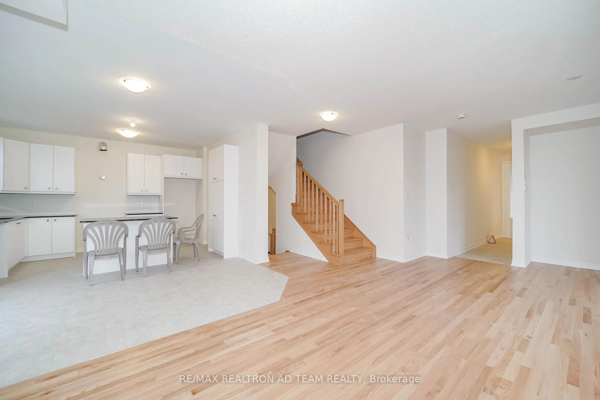 Photo 11 of 3035 Turtlecreek Place, Pickering, Rural Pickering — HOMEH