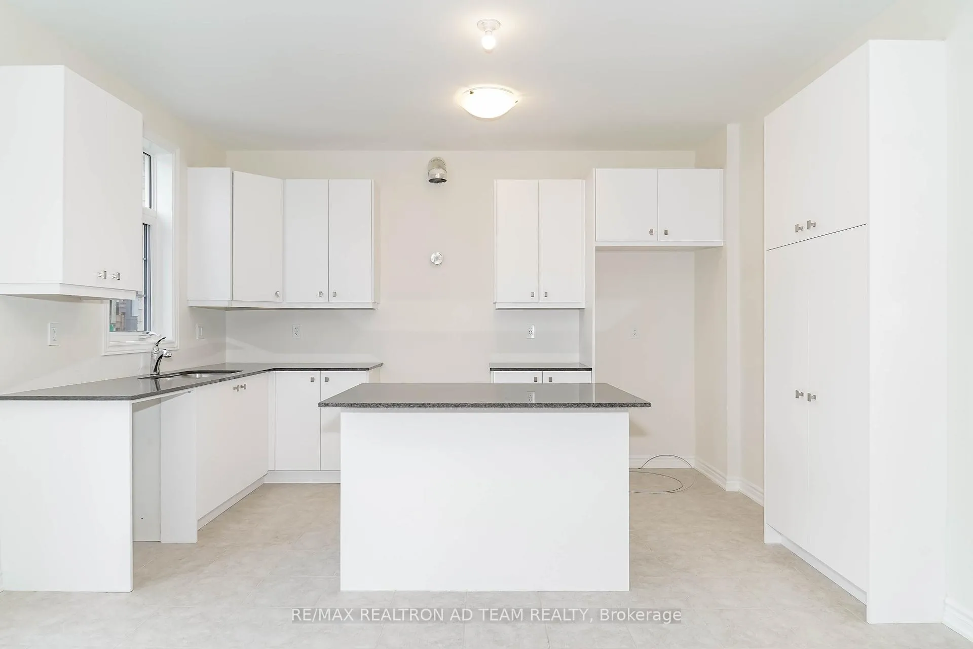 Photo 12 of 3035 Turtlecreek Place, Pickering, Rural Pickering — HOMEH