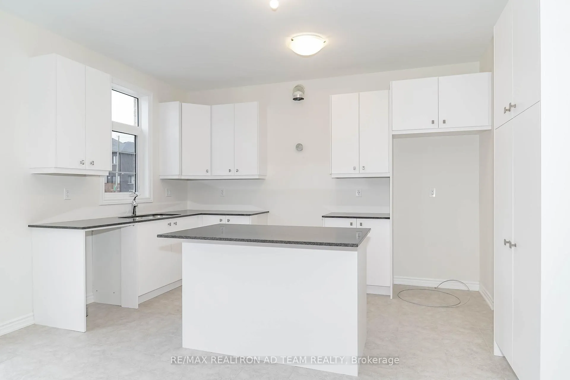 Photo 13 of 3035 Turtlecreek Place, Pickering, Rural Pickering — HOMEH