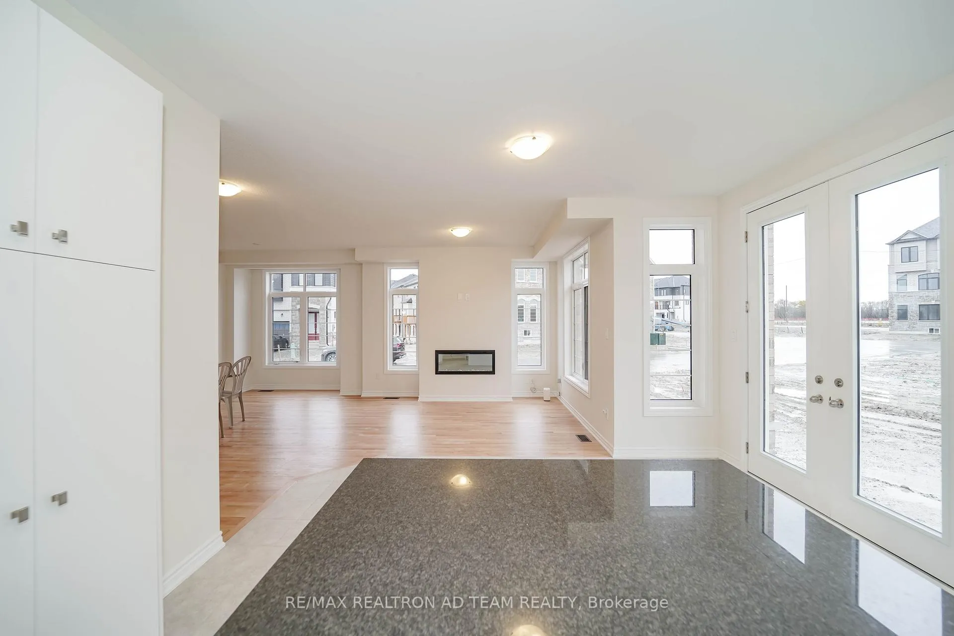 Photo 15 of 3035 Turtlecreek Place, Pickering, Rural Pickering — HOMEH
