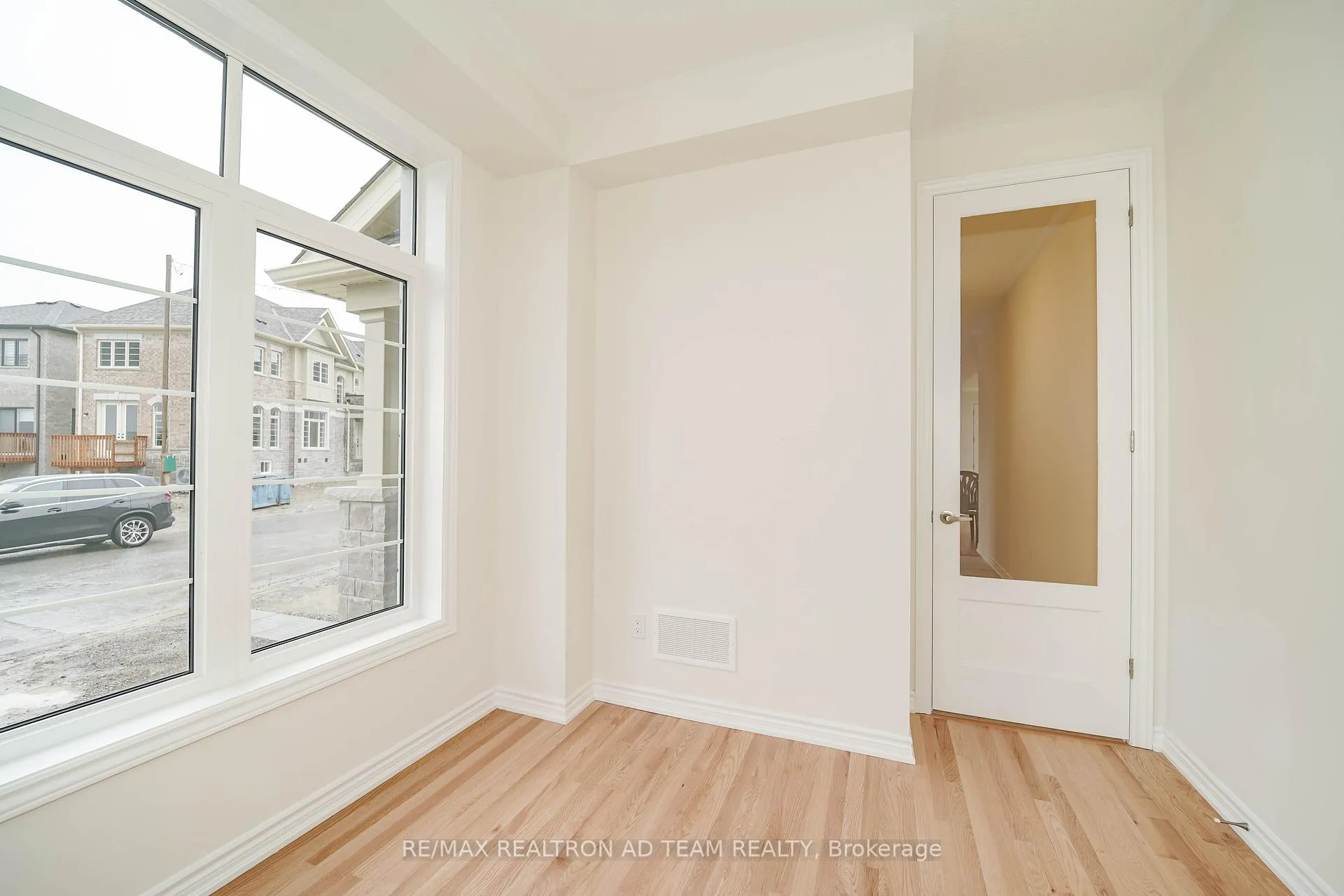 Photo 17 of 3035 Turtlecreek Place, Pickering, Rural Pickering — HOMEH