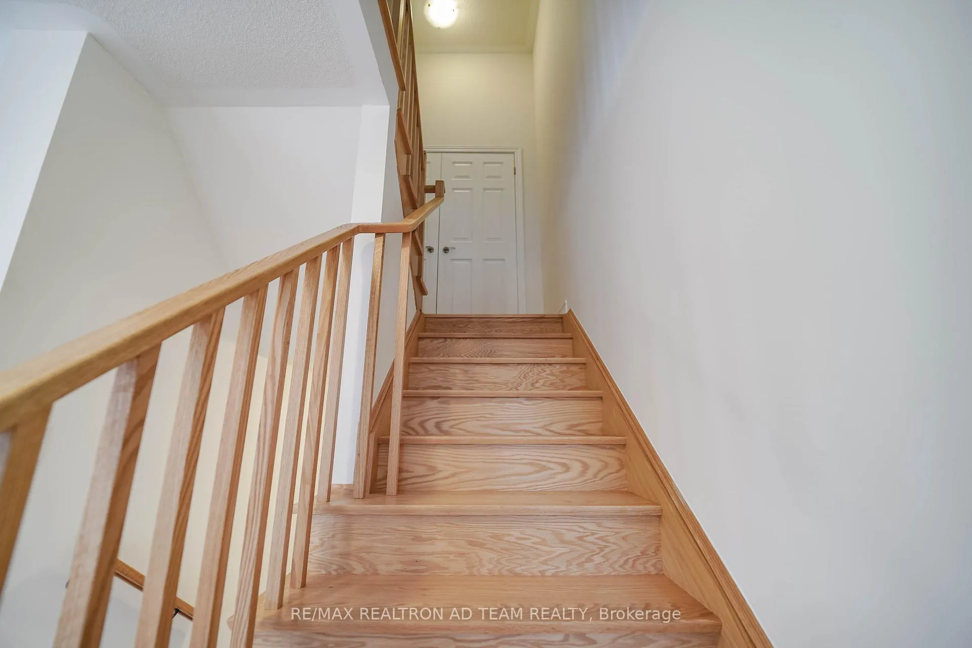 Photo 18 of 3035 Turtlecreek Place, Pickering, Rural Pickering — HOMEH